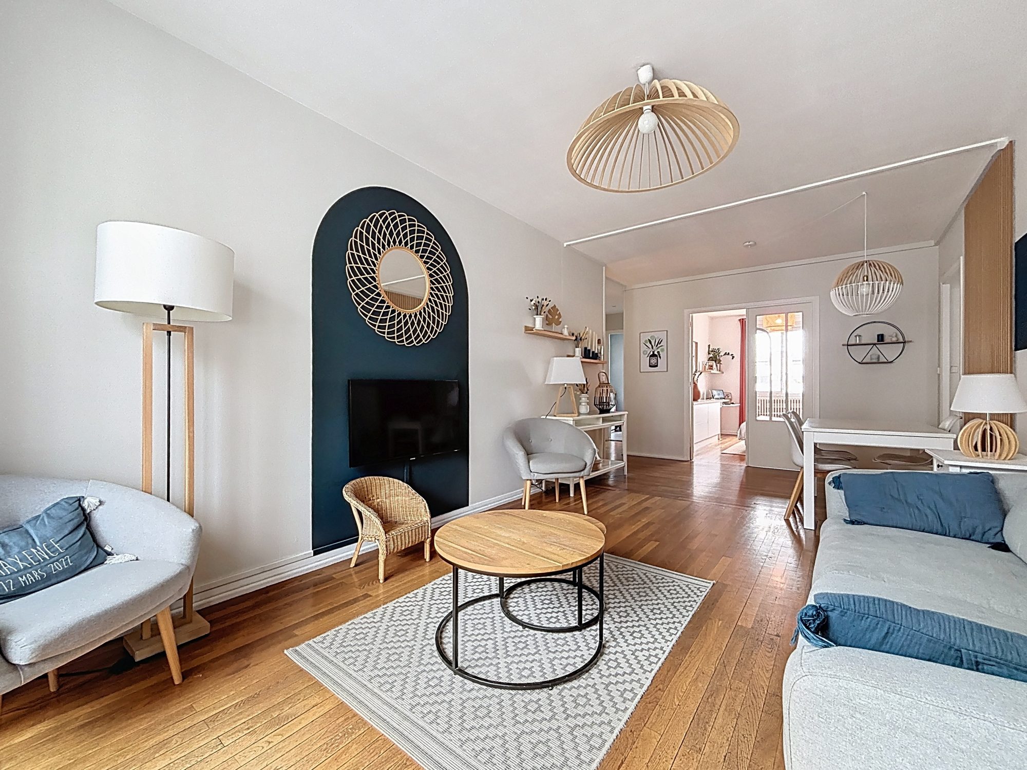 Beau T4 traversant, balcon, trois chambres, cave, local à vélo Lyon 69006