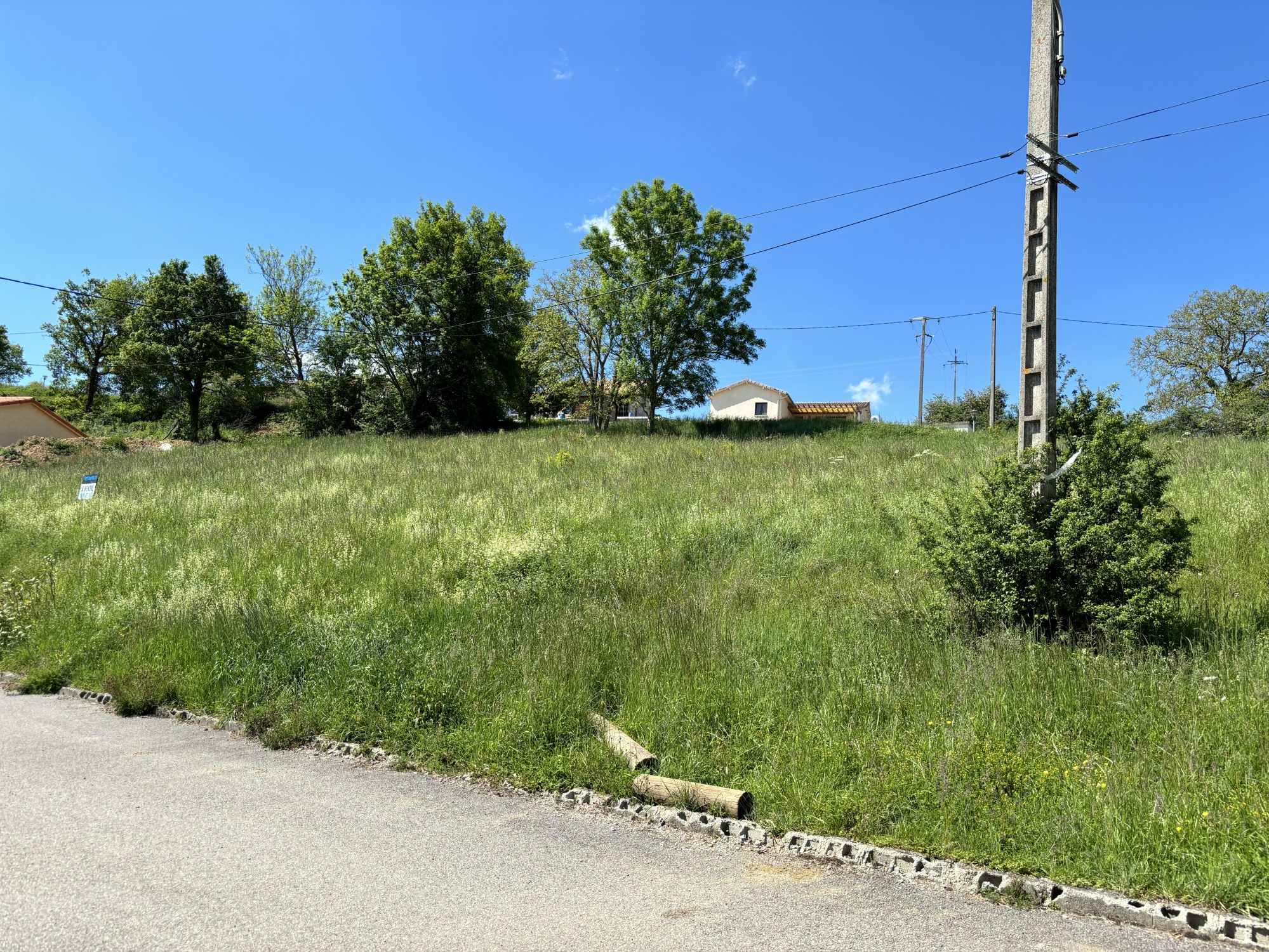 TERRAIN CONSTRUCTBLE AVEC VUE Amplepuis 69550