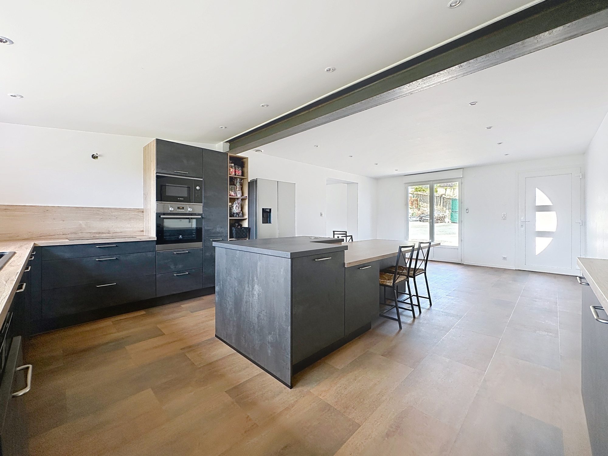 Maison spacieuse, lumineuse sans aucuns travaux intérieur à prévoir Tarare 69170