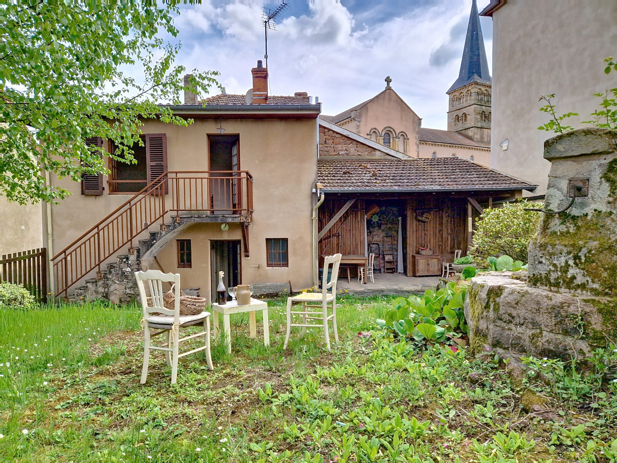 Maison de village 4 chambres et 1 chambre indépendante