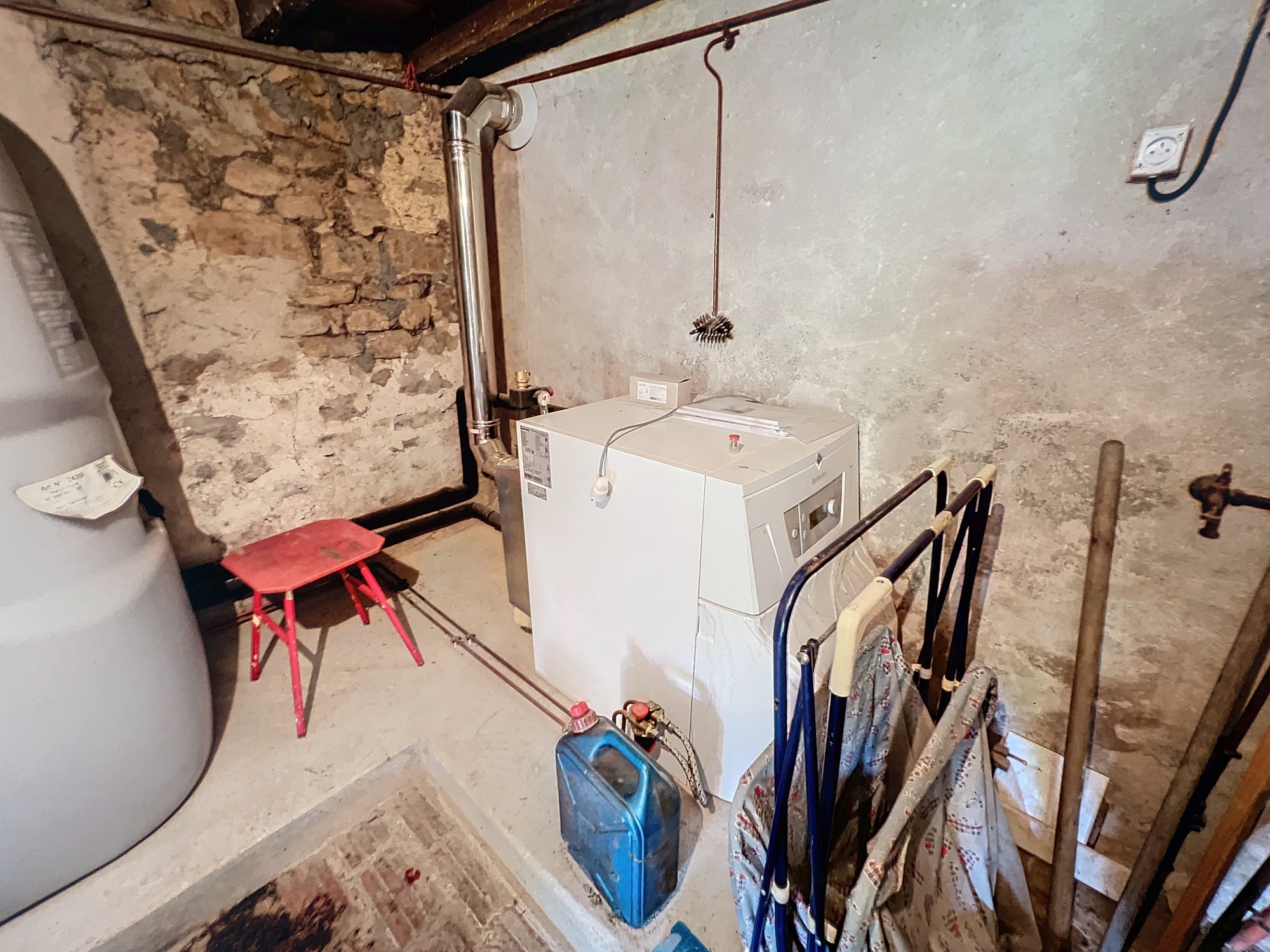 Maison à rénover avec superbe terrain Saint-Pierre-en-Vaux 21230