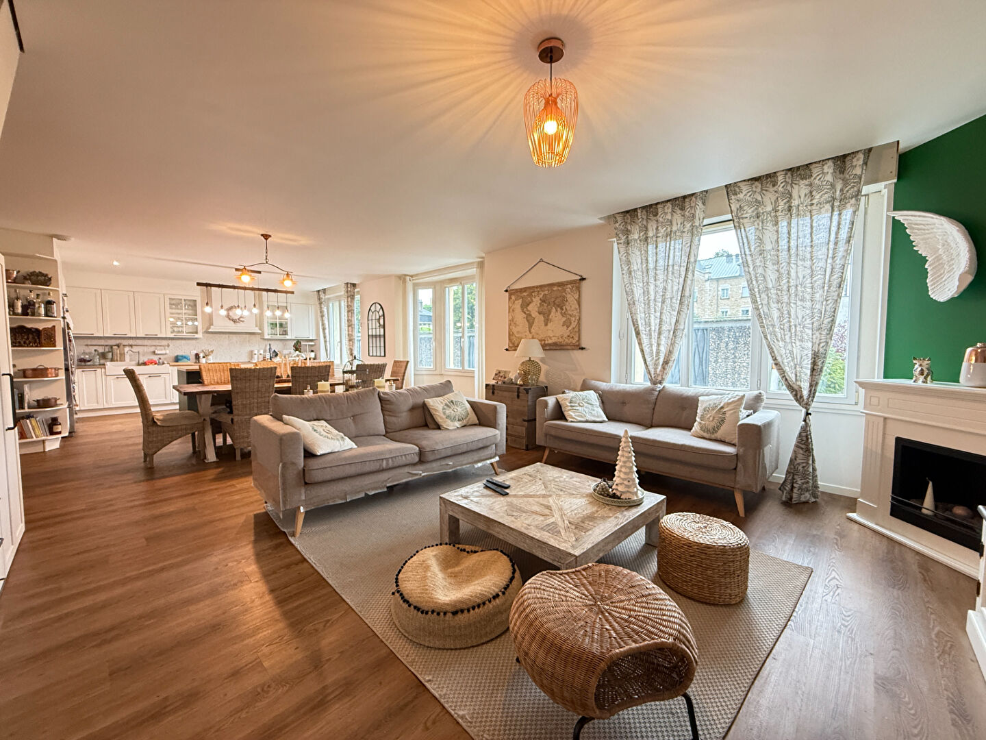 Maison de ville avec studio / Lons-Le-Saunier 173 m² / 3 chambres