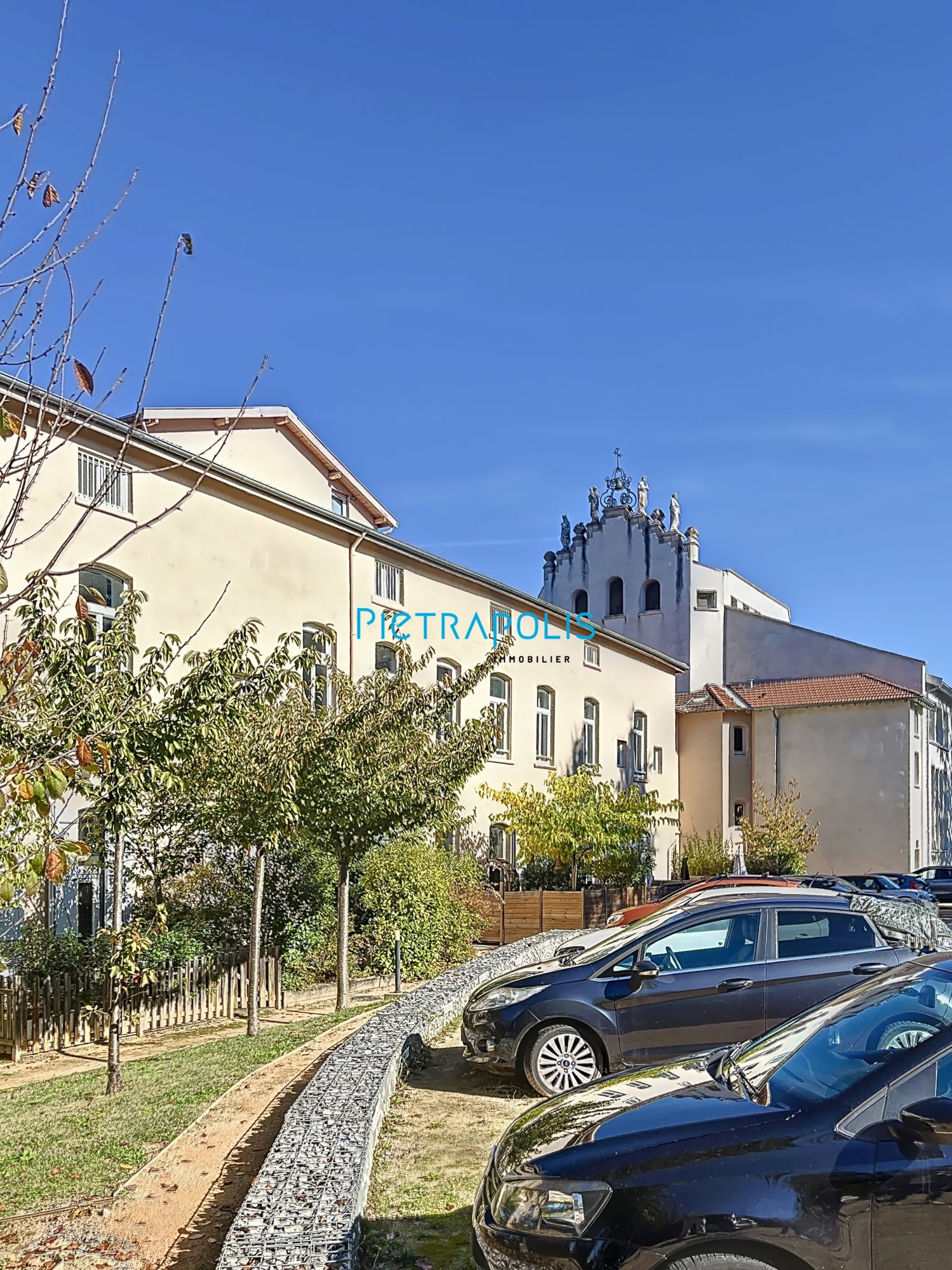 Appartement T3_2chambres_ancienne Bâtisse_terrasse18m²_parking