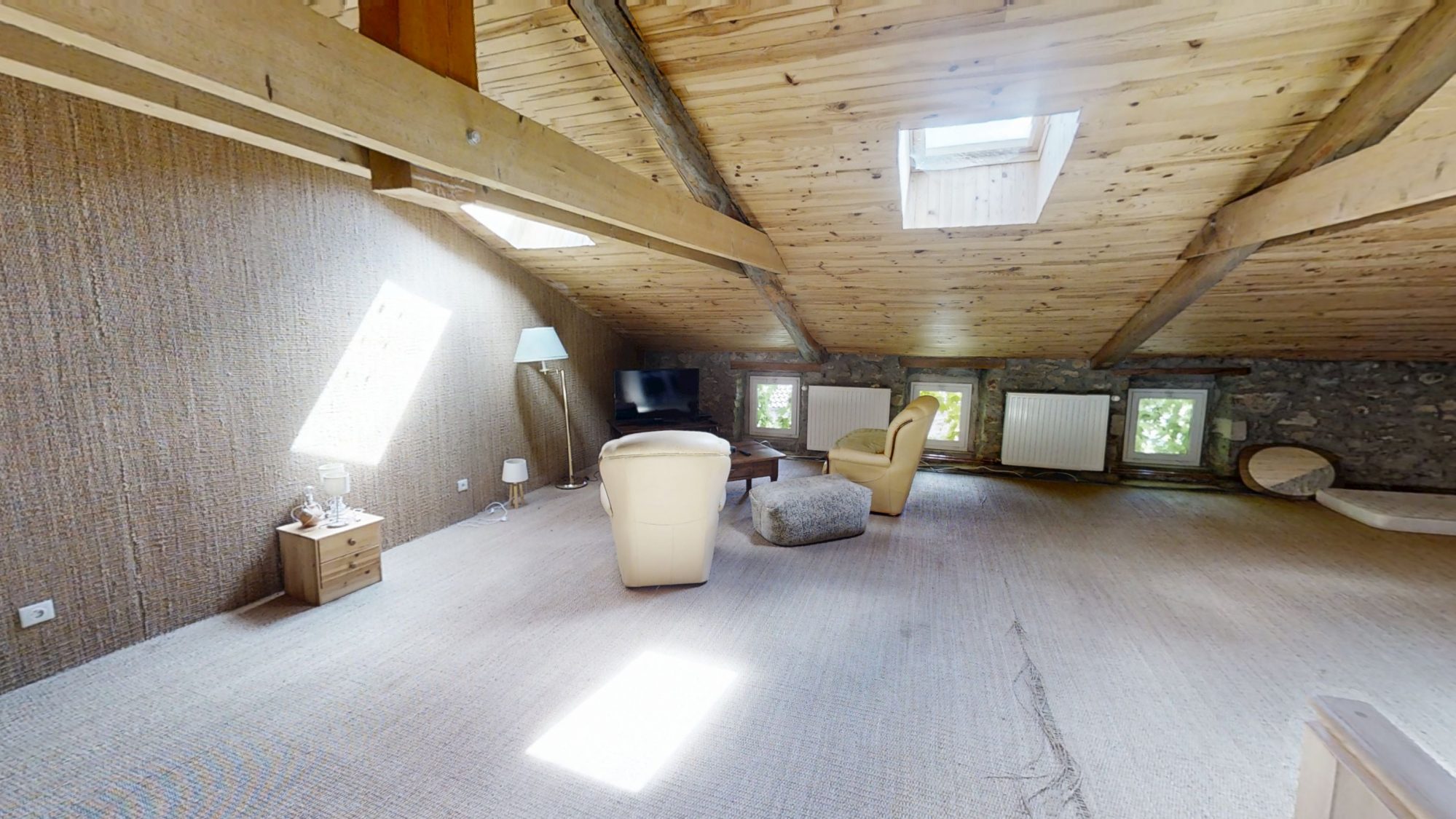 Maison - 5 pièces - 175 m² - Riotord (43220)