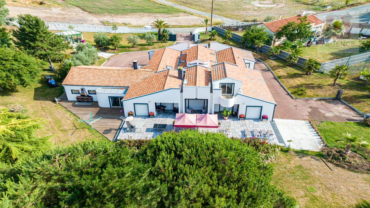 Maison Saint Révérend 402 m2 SAINT REVEREND 85220