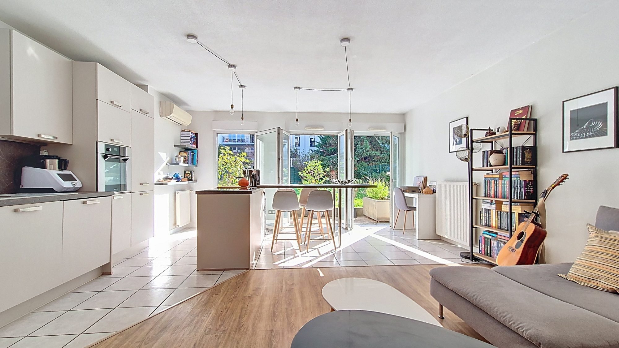 Lyon 7 Rive Gauche - T3 PMR de 68.56m² - Terrasse 26m² - Prêt à vivre - Lumineux