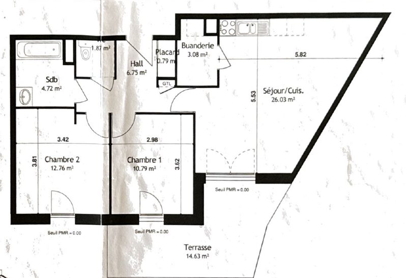 Appartement de 67m2 avec 3 garages Cessy 01170