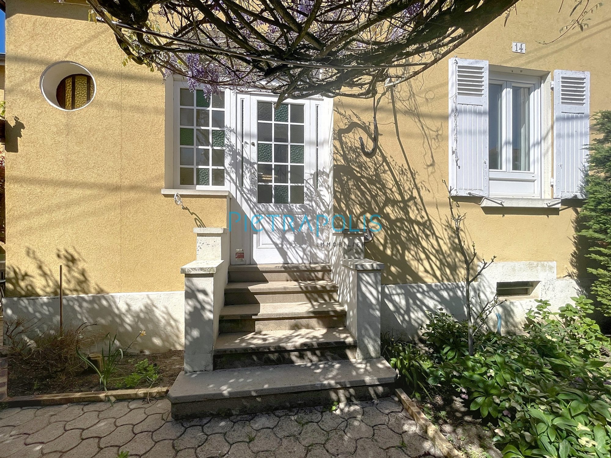 LIMAS MAISON DE VILLE FAMILLIALE PROCHE GARE ET CENTRE VILLE Limas 69400