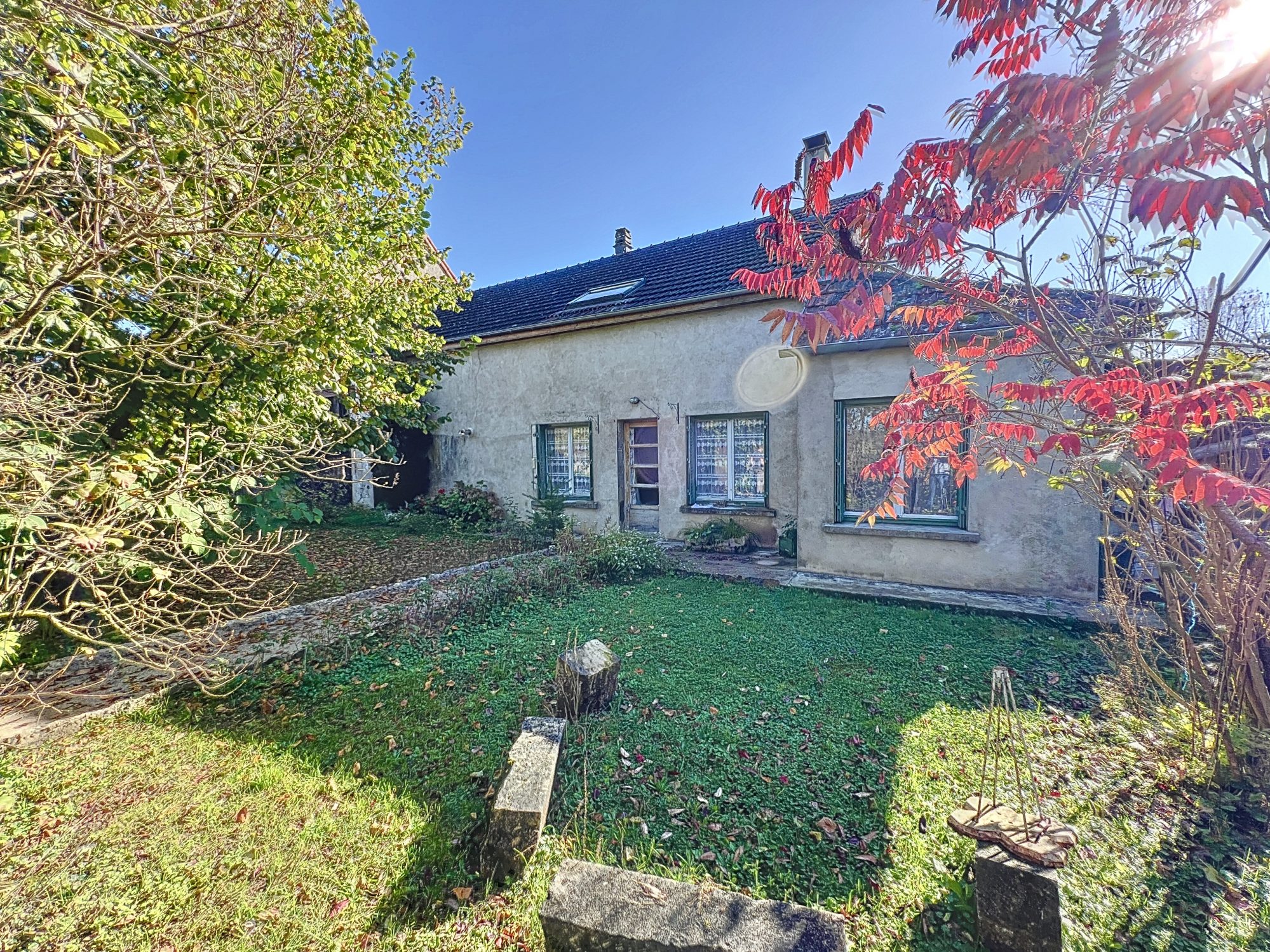 Maison à rénover avec superbe terrain Saint-Pierre-en-Vaux 21230