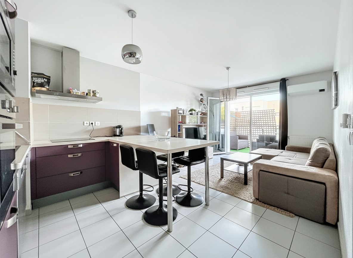 Appartement T3 – 56m² ENTIÈREMENT MEUBLÉ + GARAGE + DPE A, récent, climatisé
