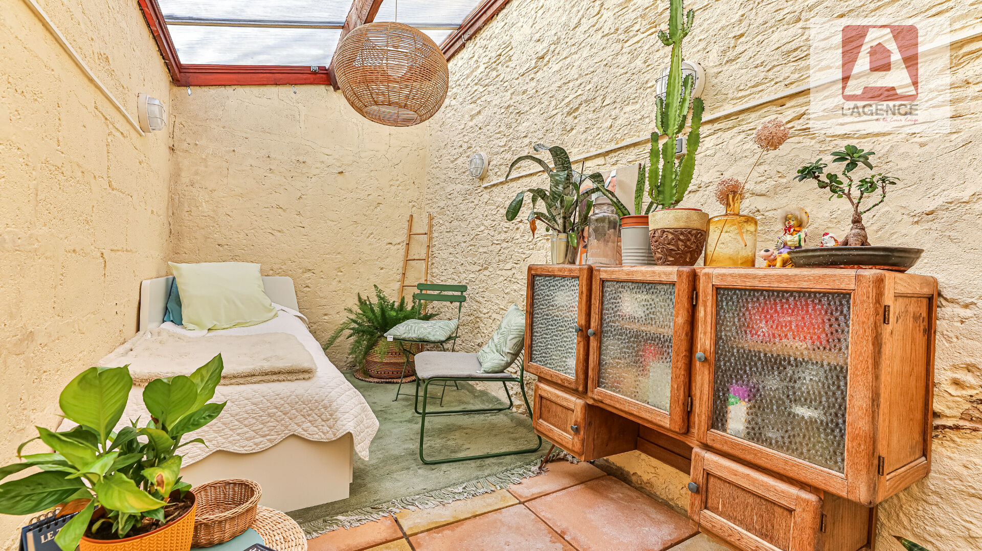 Maison L Aiguillon Sur Vie 3 pièce(s), 1 chambre et 2 bureaux / courette extérieure