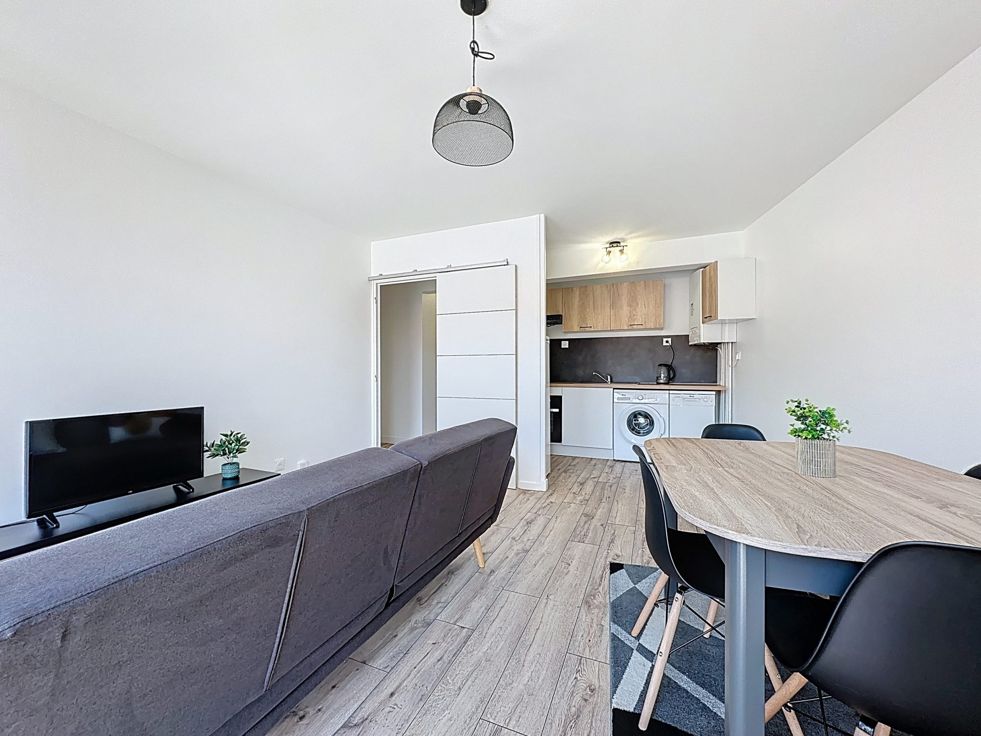 T2 meublé en excellent état - Dernier étage - Centre-ville du Puy-en-Velay – 95 000 € Le Puy-en-Velay 43000