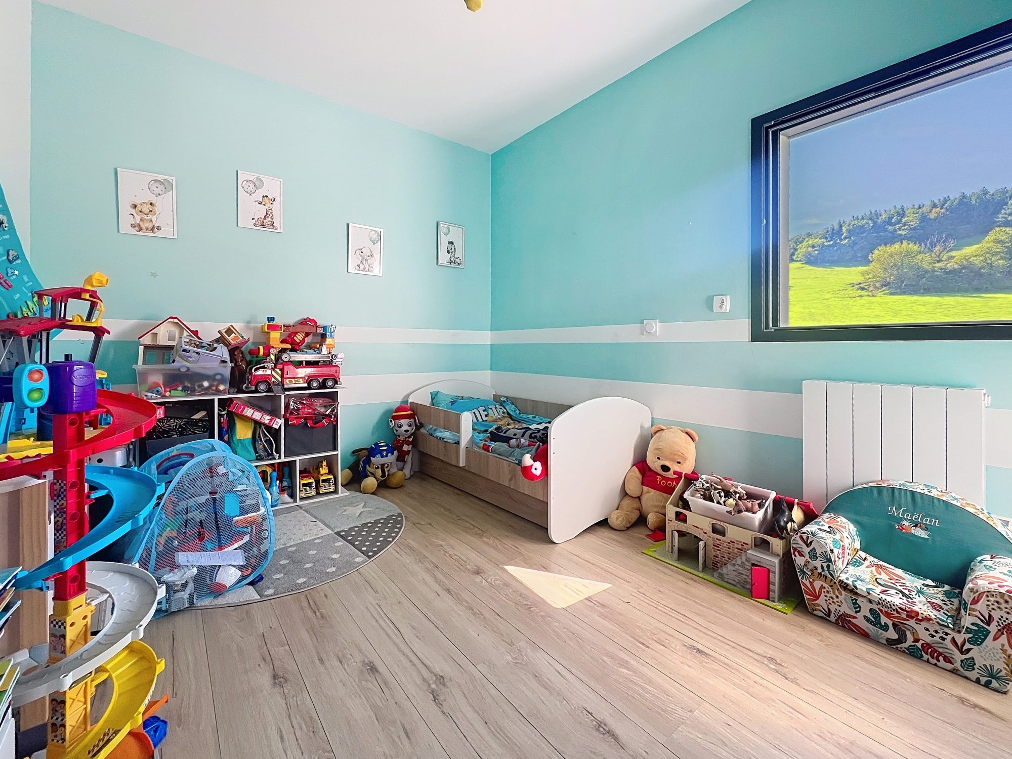 Maison d'environ 105 m² composé de 3 chambres dont une suite parentale SAINT LOUP 69490