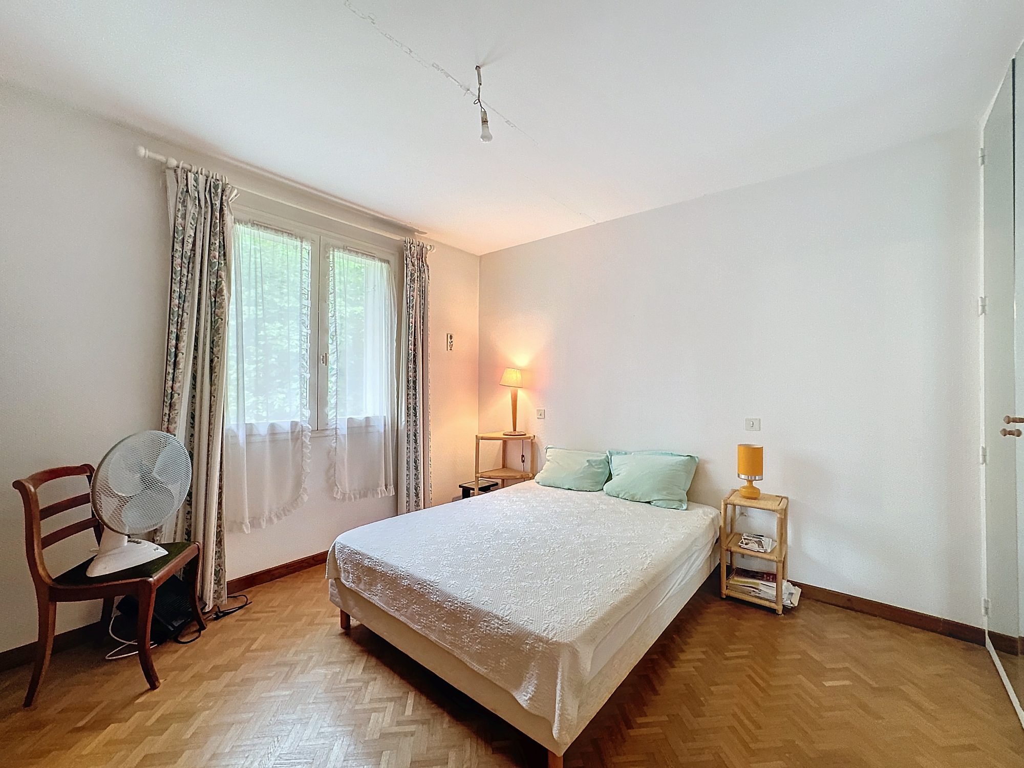 MAISON DE 140 M² AVEC PLUS DE 2300 M² DE TERRAIN Pont-de-Veyle 01290