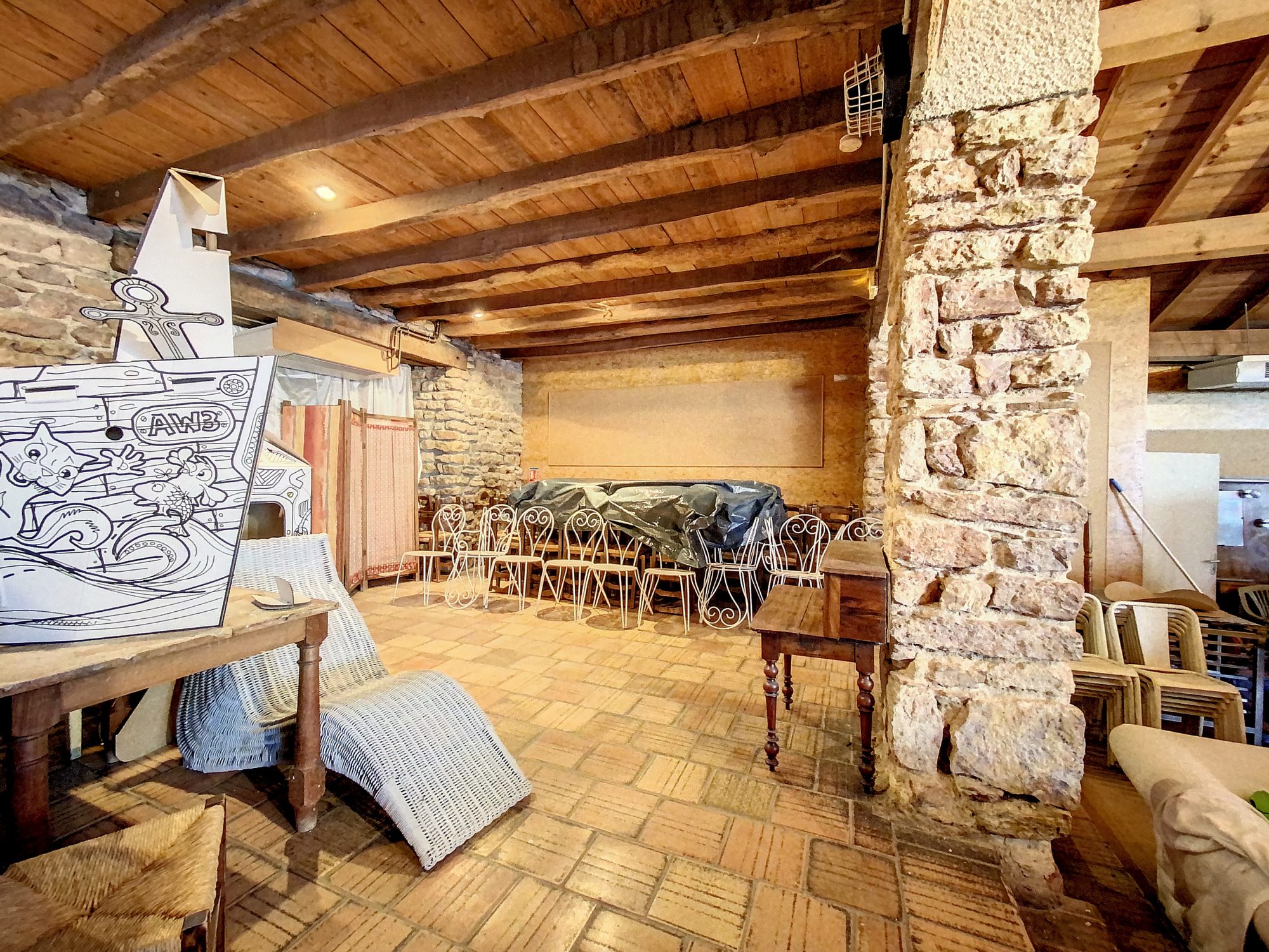 Propriété Familiale 270 m² Habitables avec cave voûtée  et potentiel à développer Au Coeur du Beaujolais Salles-Arbuissonnas-en-Beaujolais 69460