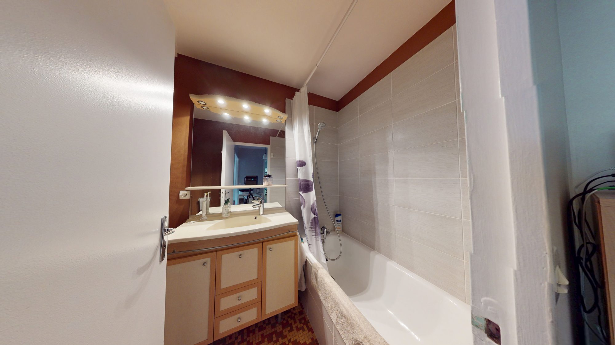 Appartement T2 avec stationnement et balcon Saint-Étienne 42000