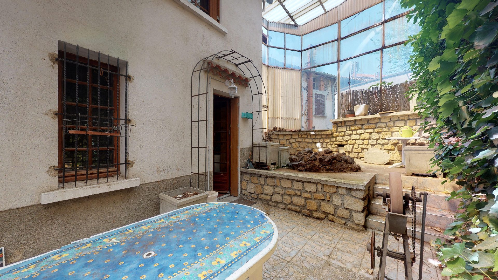 Maison de bourg 150 m² habitables à rénover - Fort potentiel - Le Monastier-sur-Gazeille Le monastier-sur-gazeille 43150