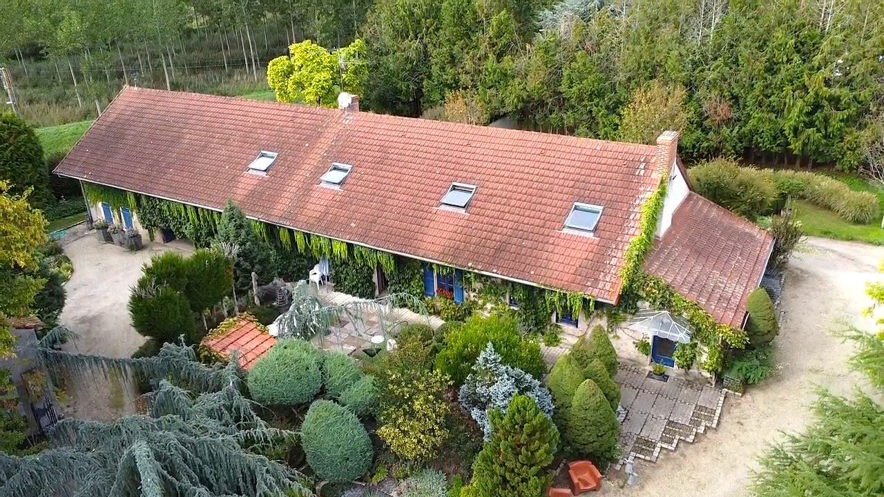 Chalon sur Saône : belle longère sur un hectare Chalon-sur-Saône 71100