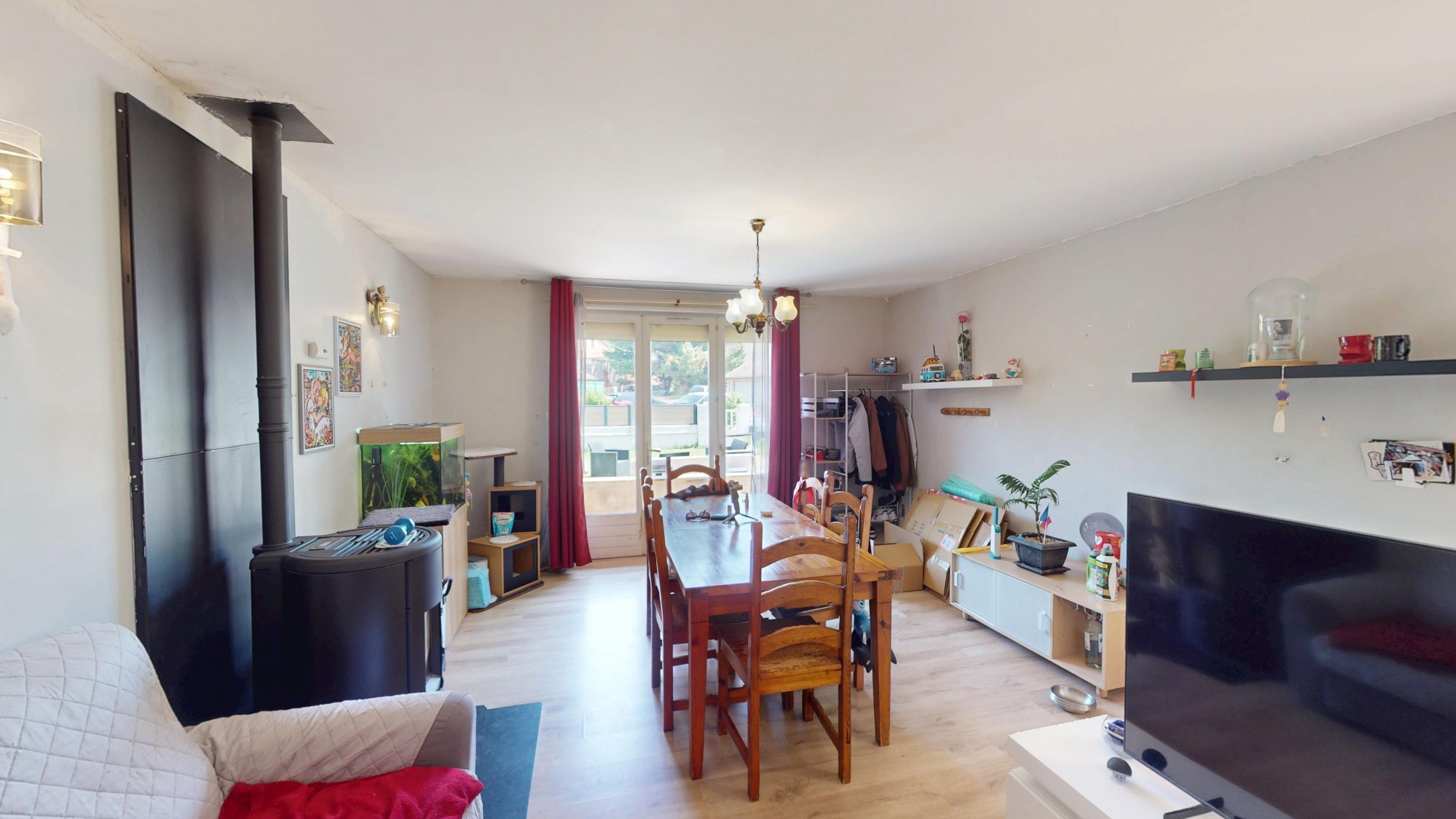 Maison - 5 pièces - 102 m² - Le Chambon-Feugerolles (42500)