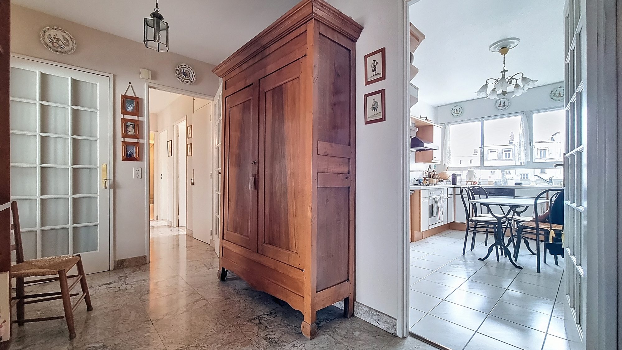 Métro Saxe-Gambetta - Appartement T5 de 120 m² avec terrasse. Possibilité parking en sous sol Lyon 69007