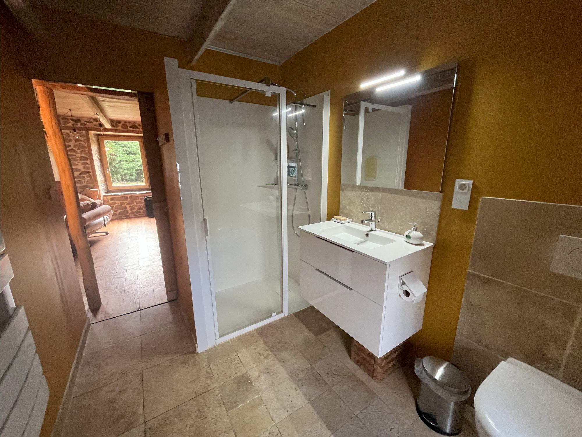 Maison - 3 pièces - 136 m² - Dore-l'Église (63220)