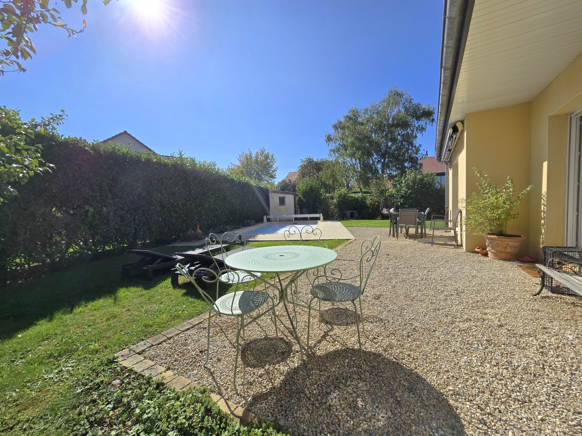 Maison familiale 175m² - 8 Pièces - 6 Chambres - Piscine Bellefond 21490