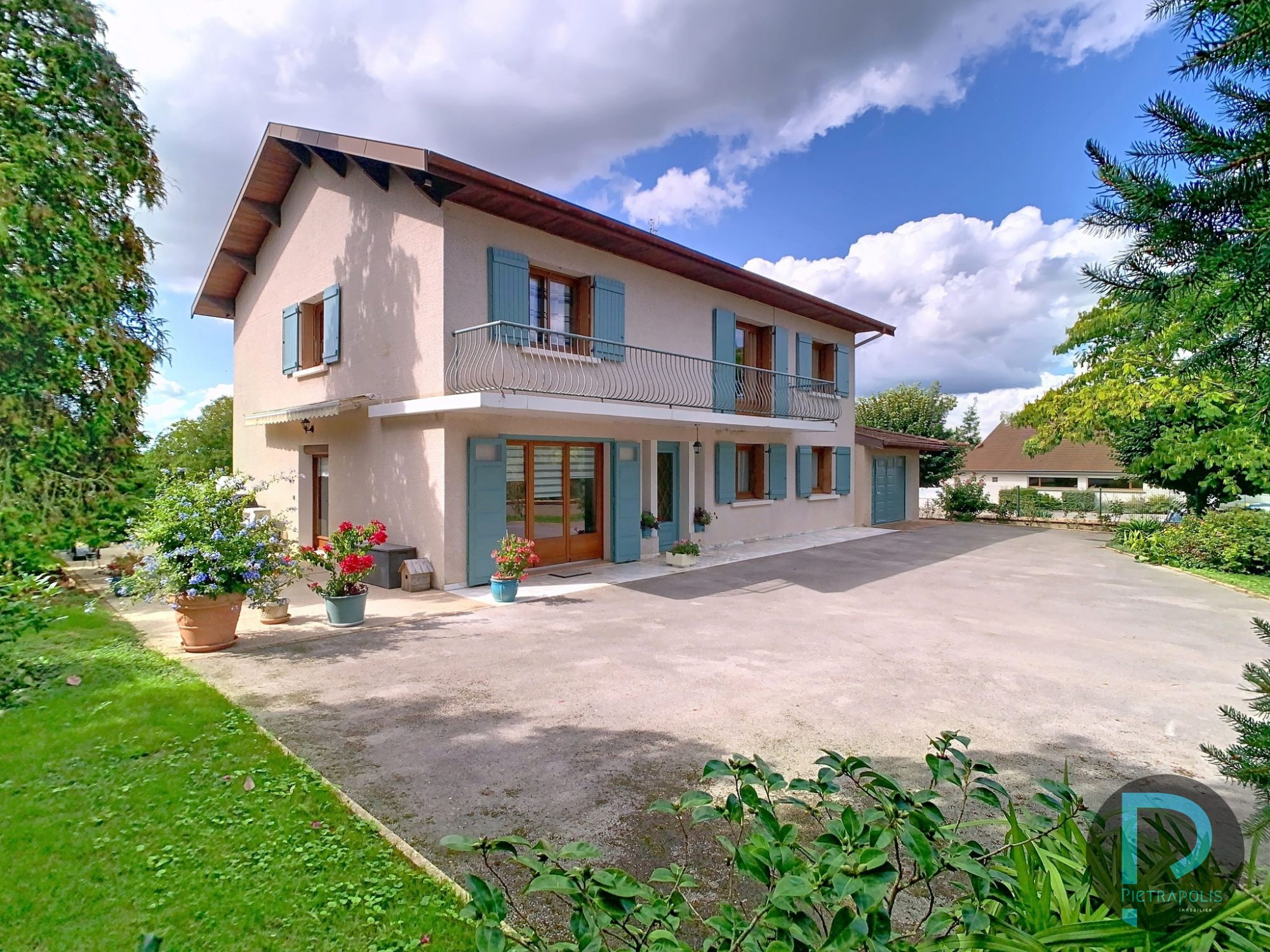 Maison individuelle 202m2 avec terrain Vandeins 01660