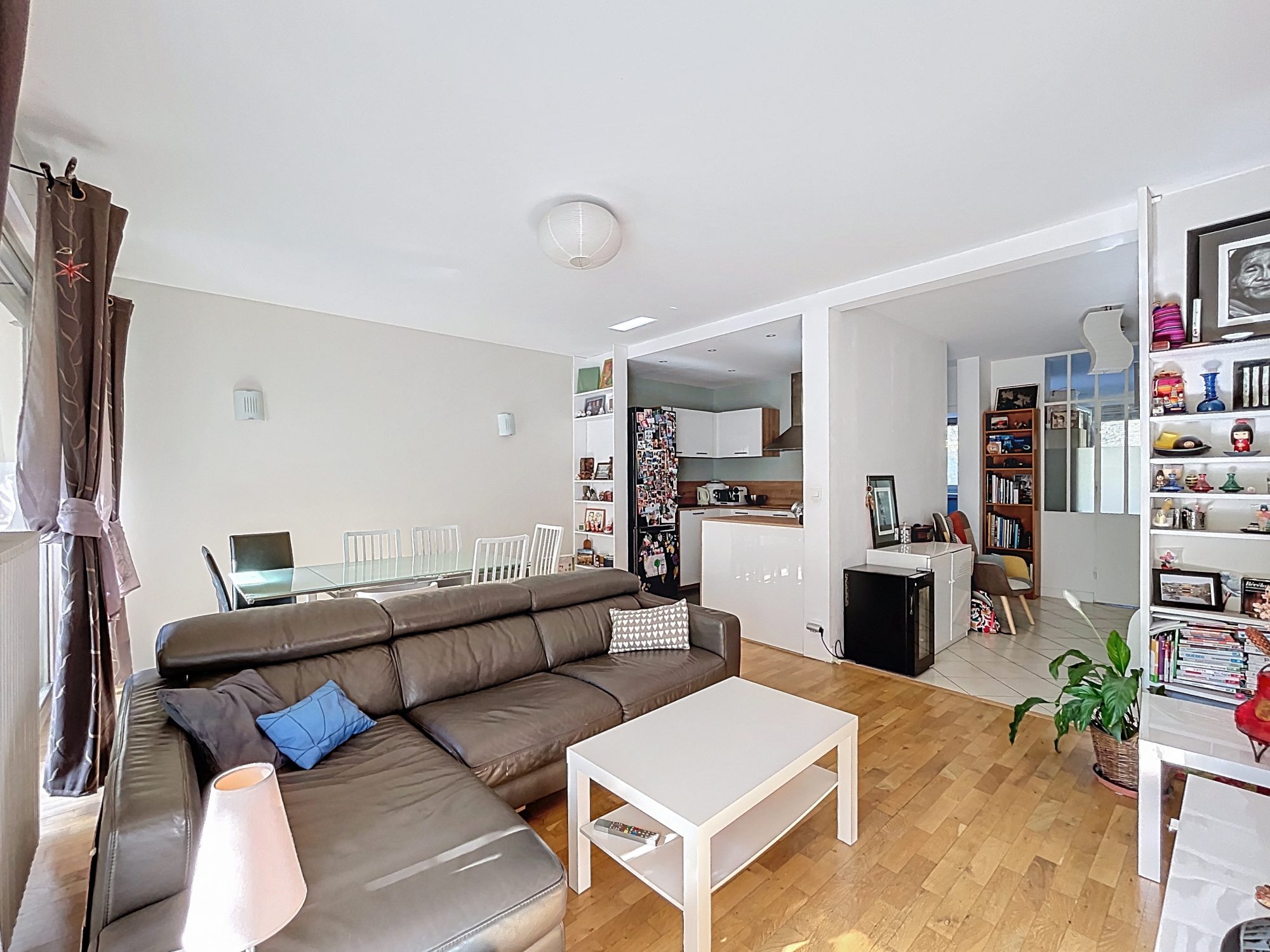 Monplaisir, Marius Berliet-St Nestor, immeuble Pitance, T4 de 89m2 avec balcon et parking Lyon 69008