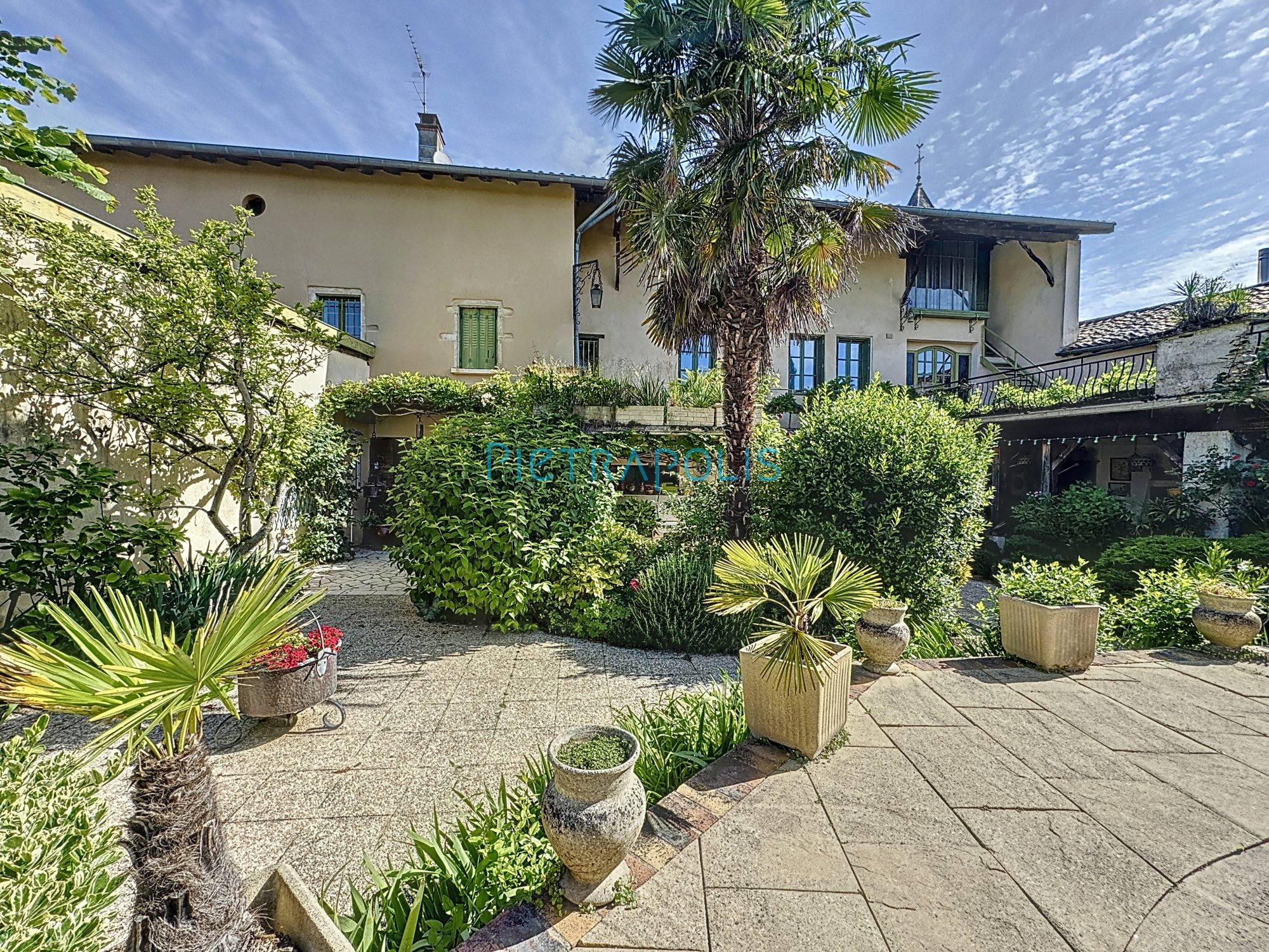 PROPRIETE SAINT-ETIENNE-SUR-CHALARONNE