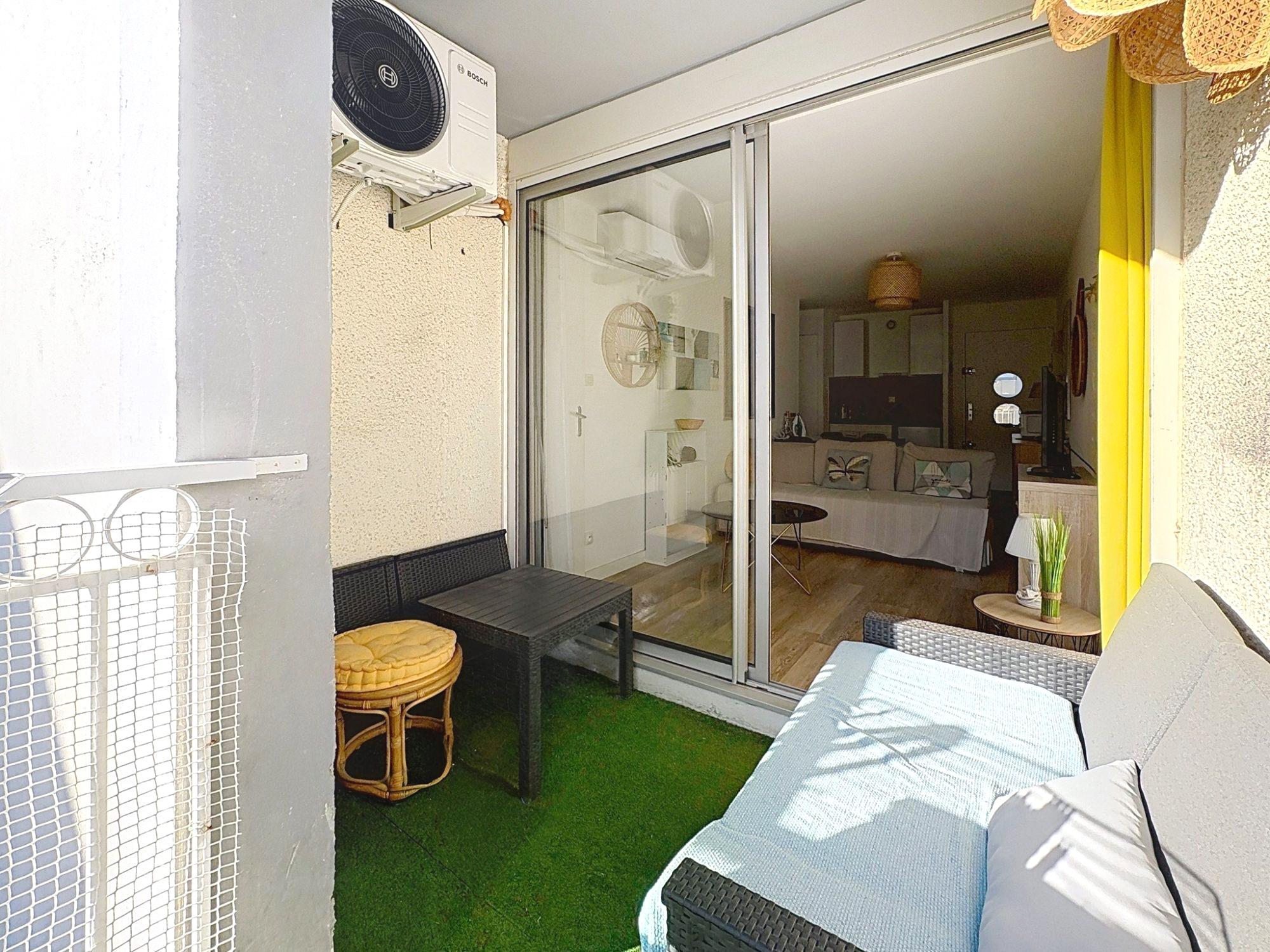 EXCLUSIVITÉ - SETE - Centre ville : Appartement T2 36m2 avec balcon, place de parking