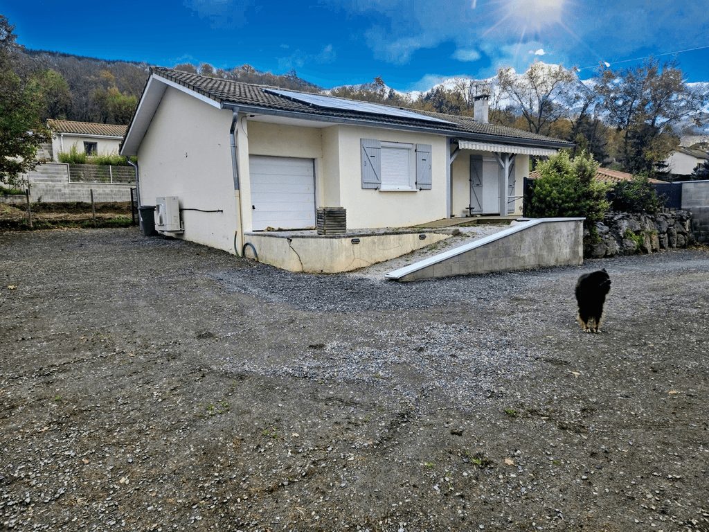 Maison pp 3 ch, terrain 619 m2