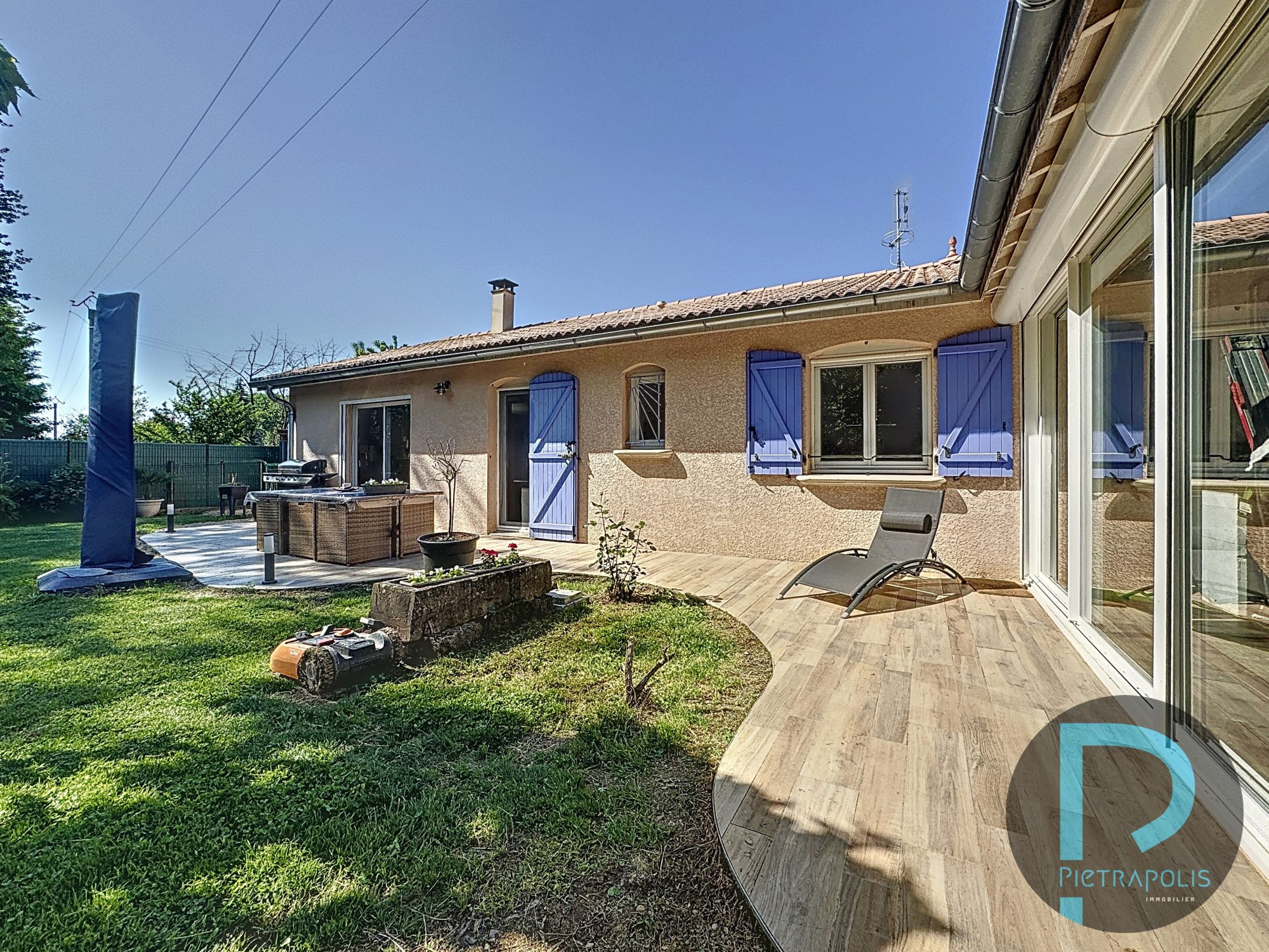 VILLA PLAIN PIED - 1500 m2 de terrain à  LA CHAPELLE DE GUINCHAY Crêches-sur-Saône 71680
