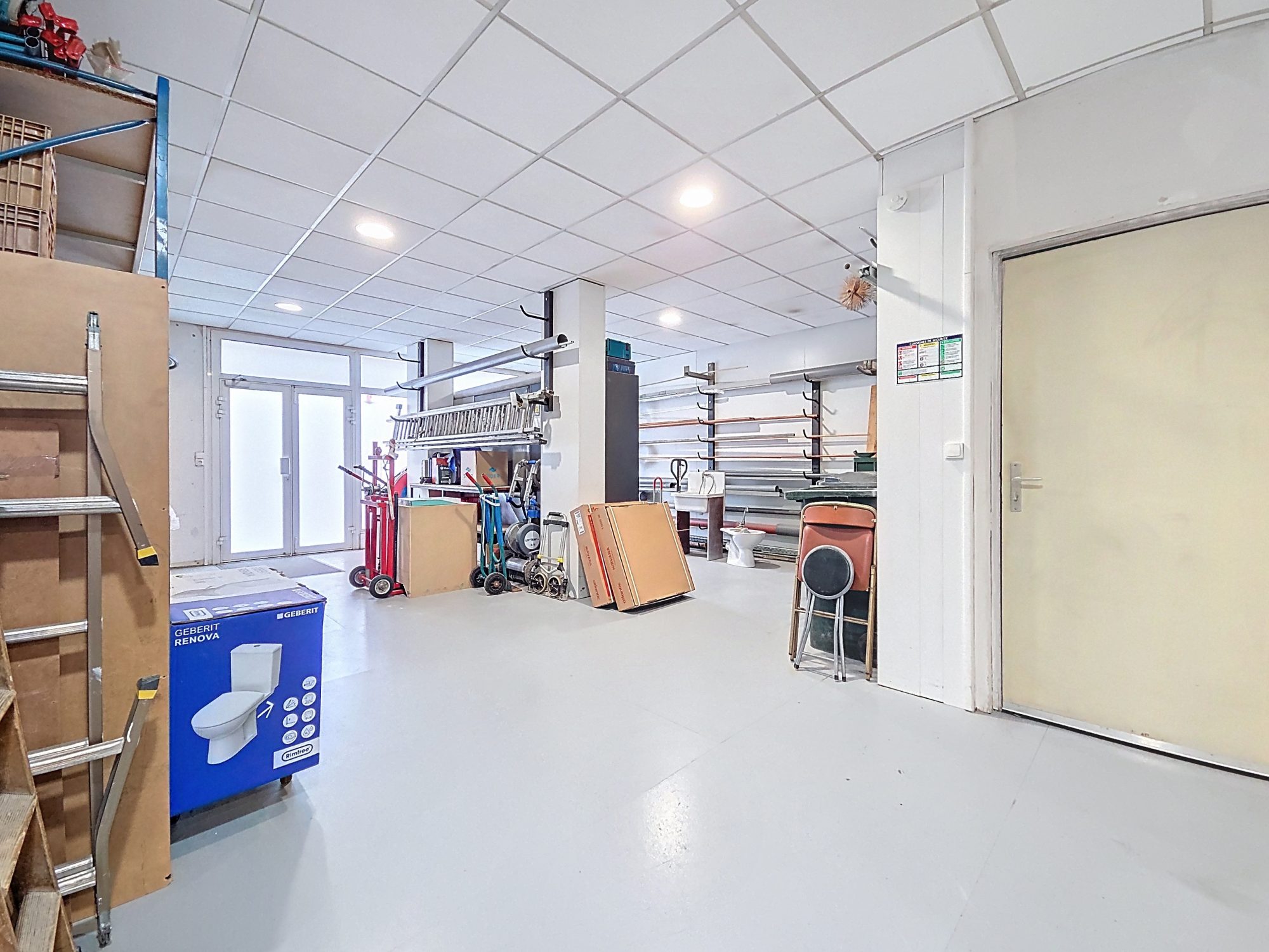 LOCAL COMMERCIAL - BUREAUX 128M2 DIVISIBLES Lyon 69007