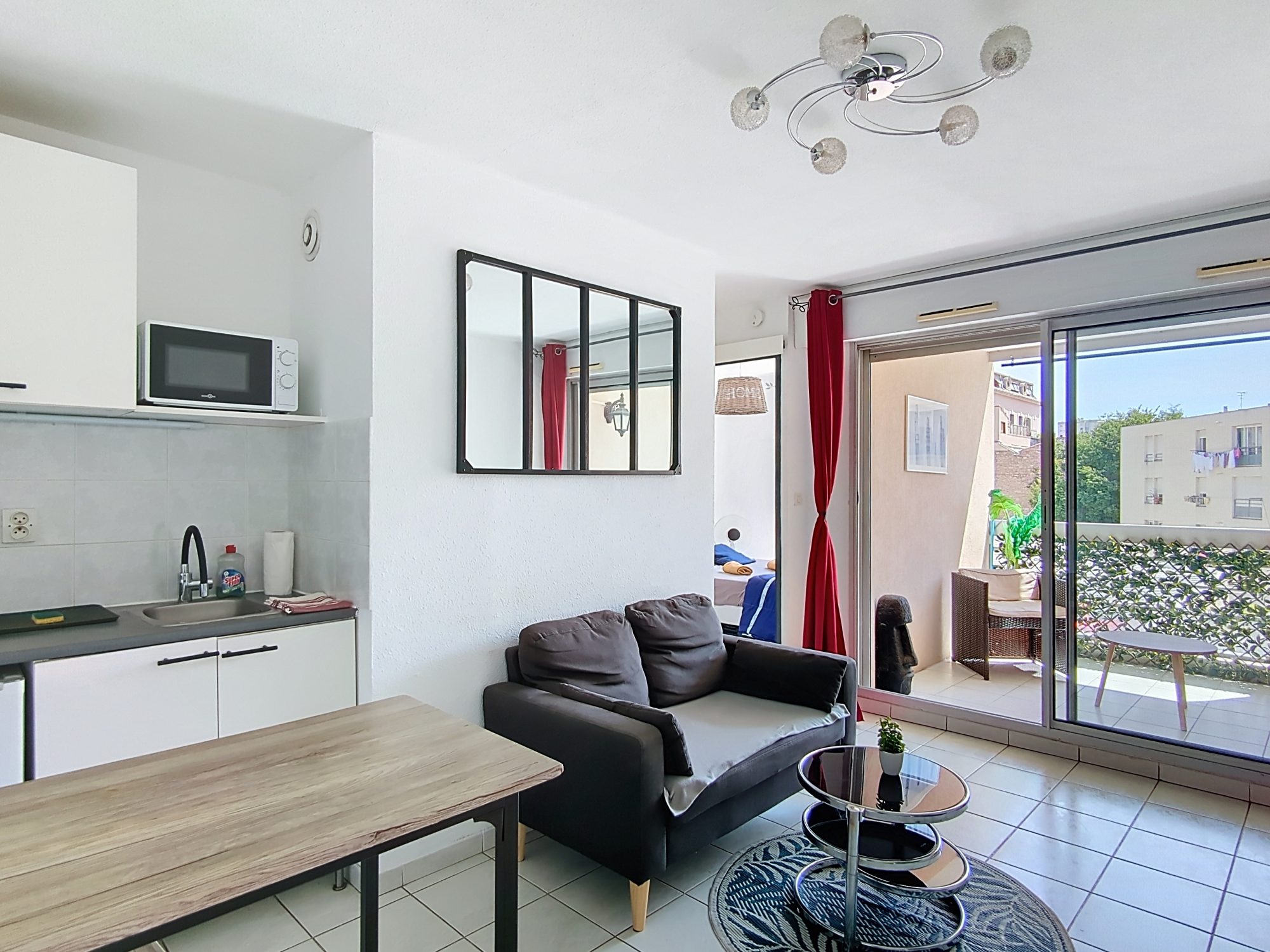 SETE: Quartier Comissariat, Appartement T2, Terrasse