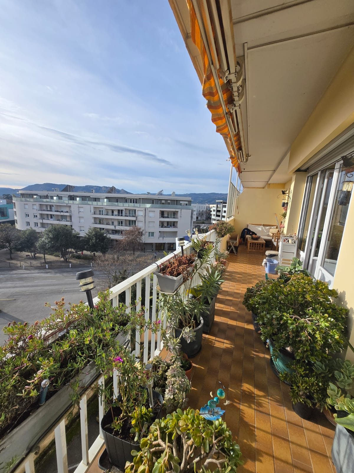 Appartement lumineux et traversant