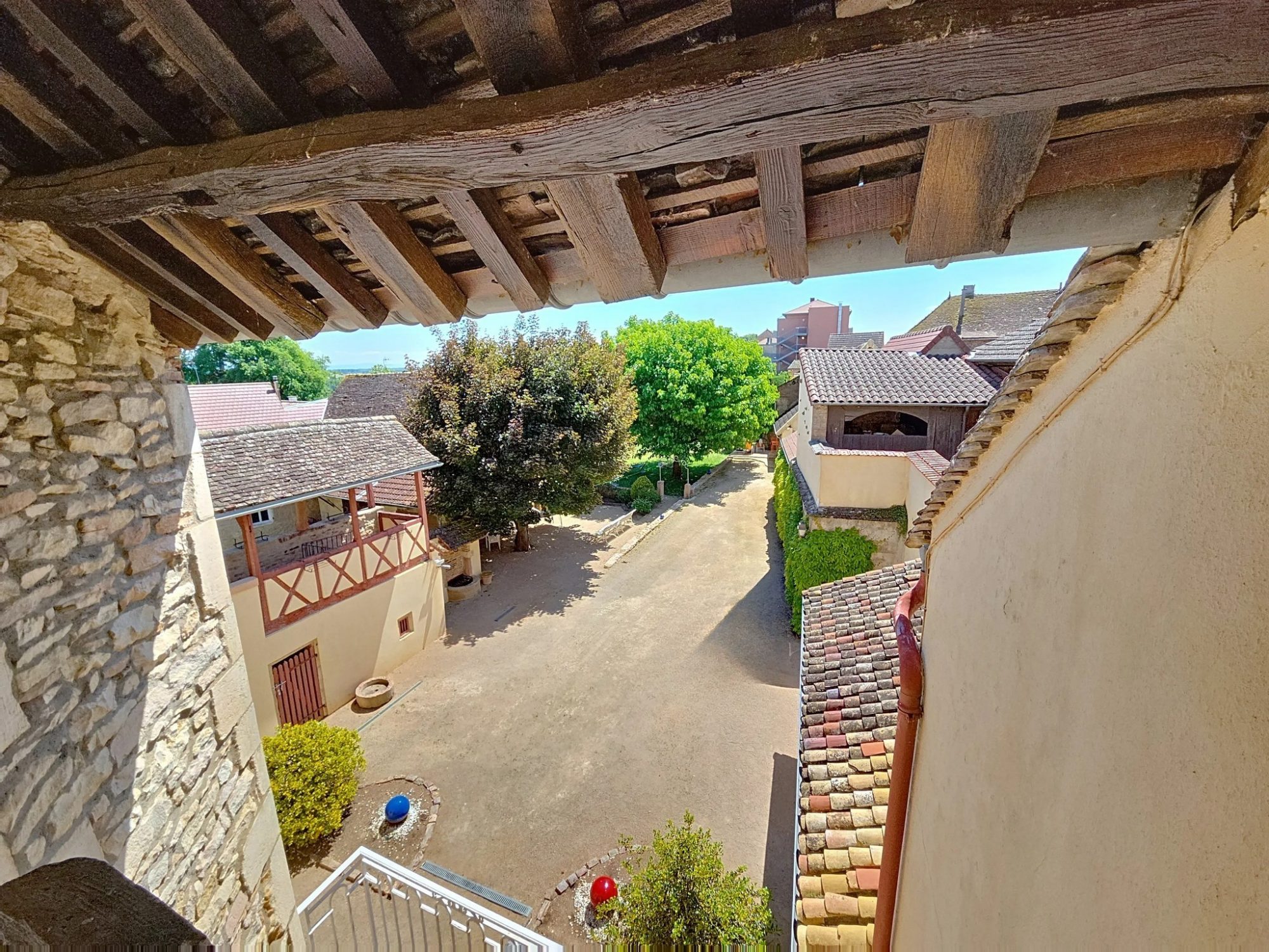 MAISON DE CARACTERE EN PIERRE Tournus 71700