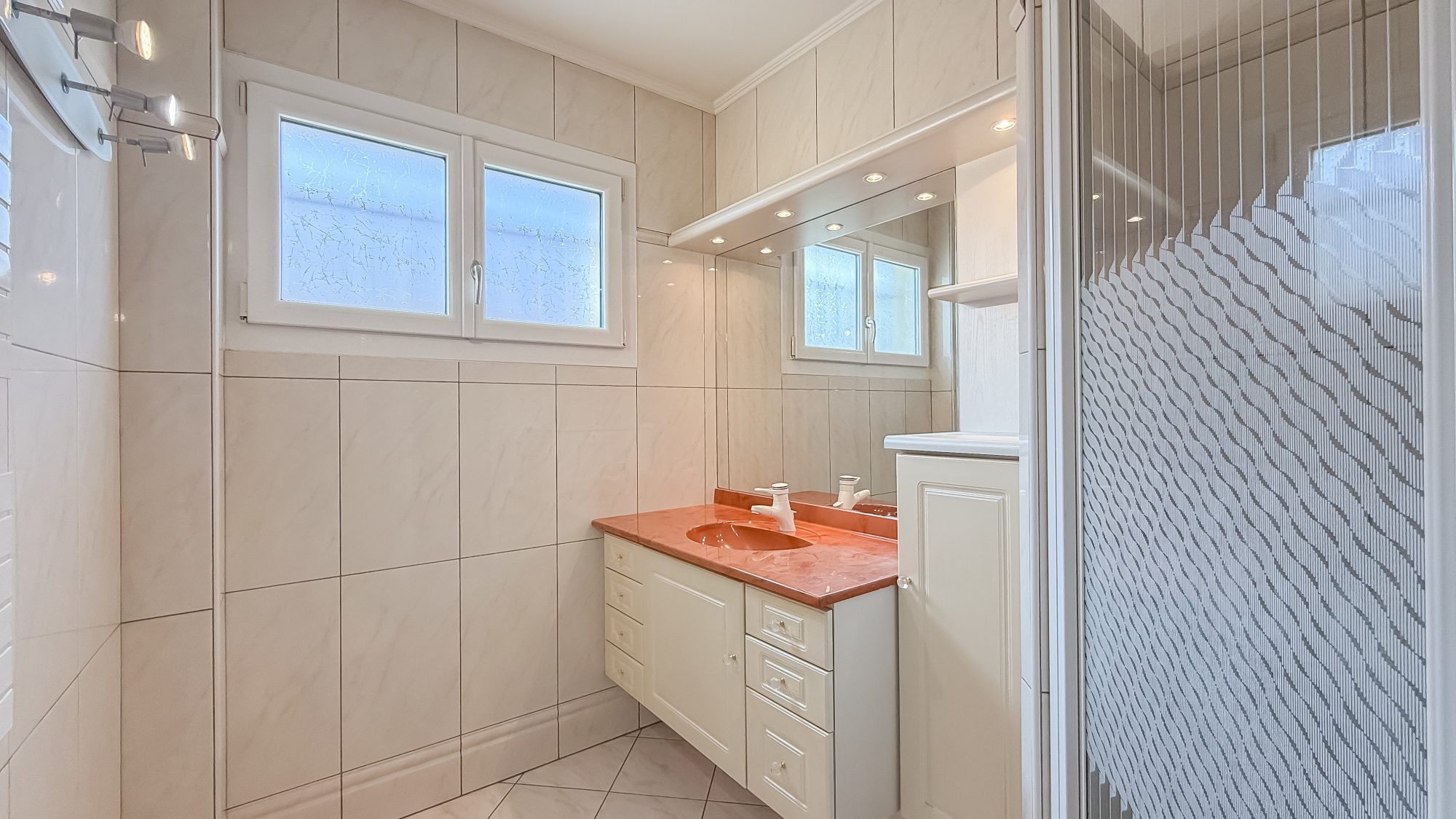 Maison - 7 pièces - 181 m² - Sainte-Foy-lès-Lyon (69110)