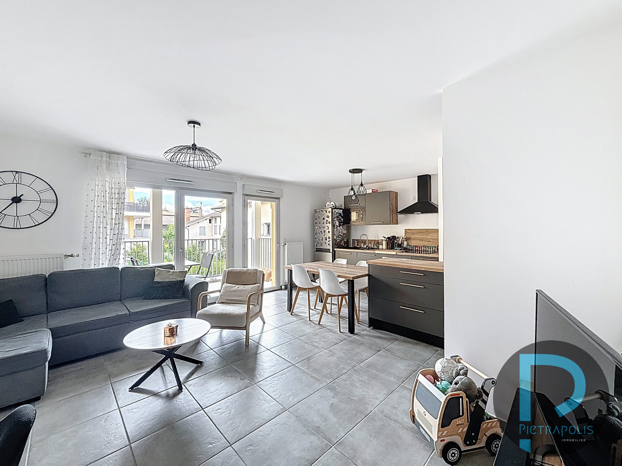 Appartement T3 de 2021 en plein coeur de CHATILLON S/C - 2 chambres - 1 balcon