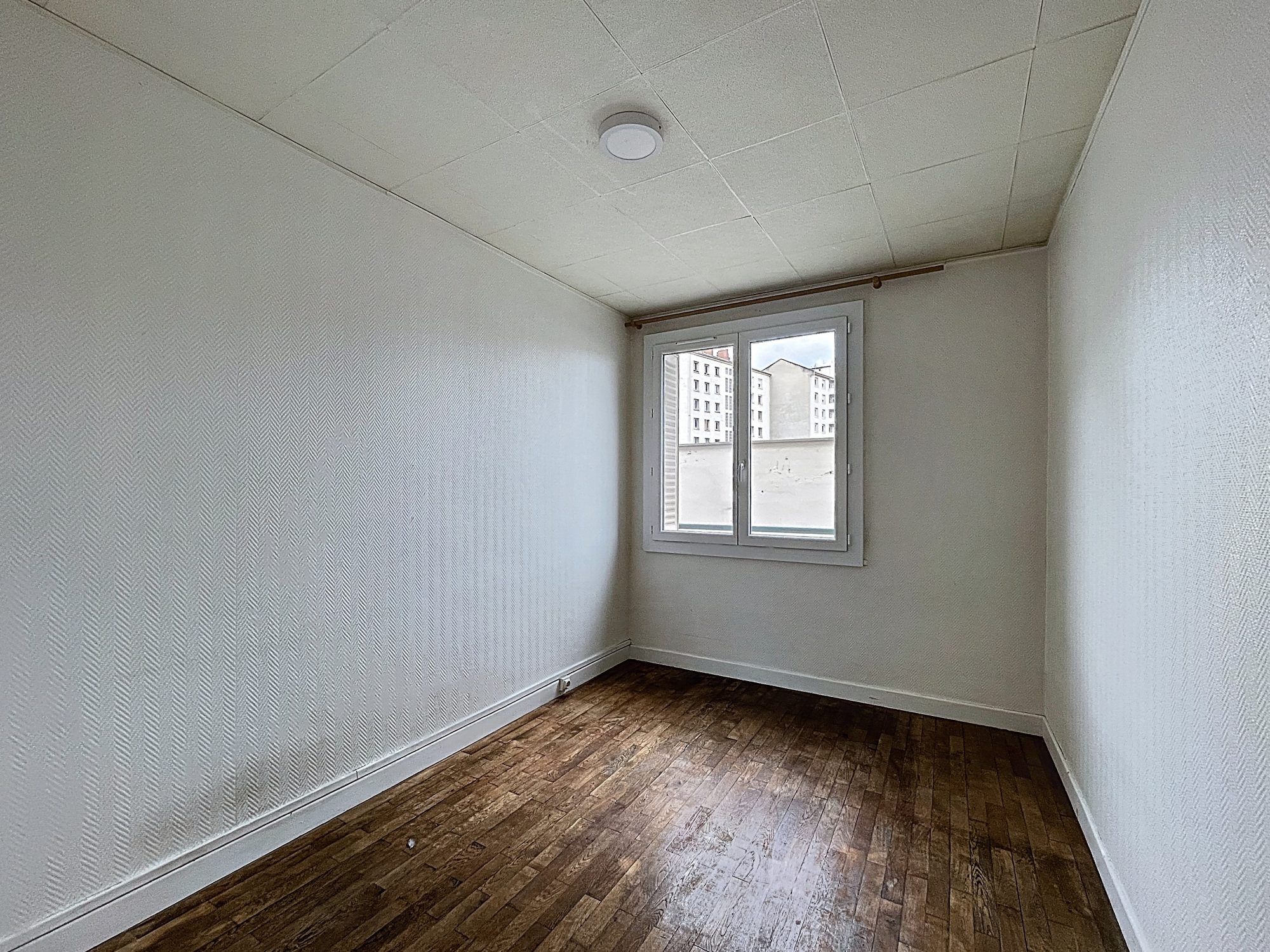 T4- 73,50M2- RUE GREUZE-PARKING COLLECTIF Villeurbanne 69100