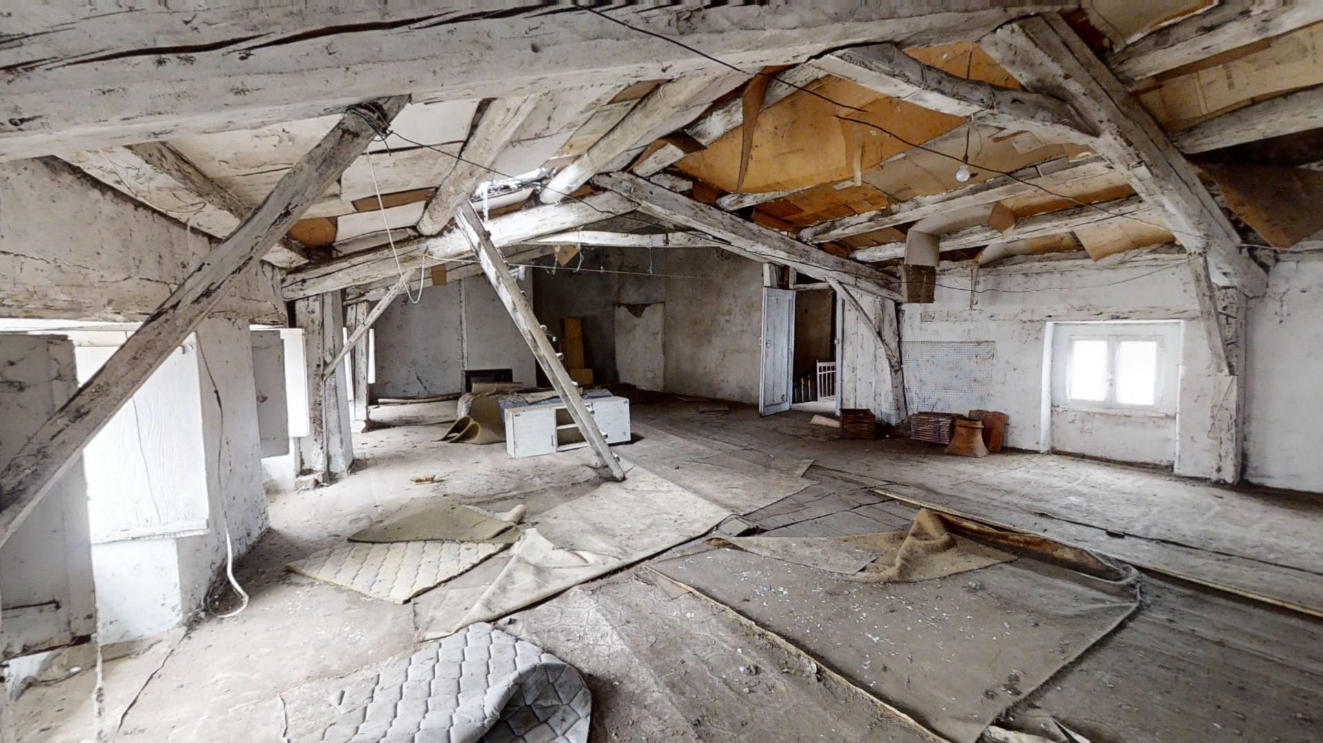 Maison avec local commercial Langeac 43300