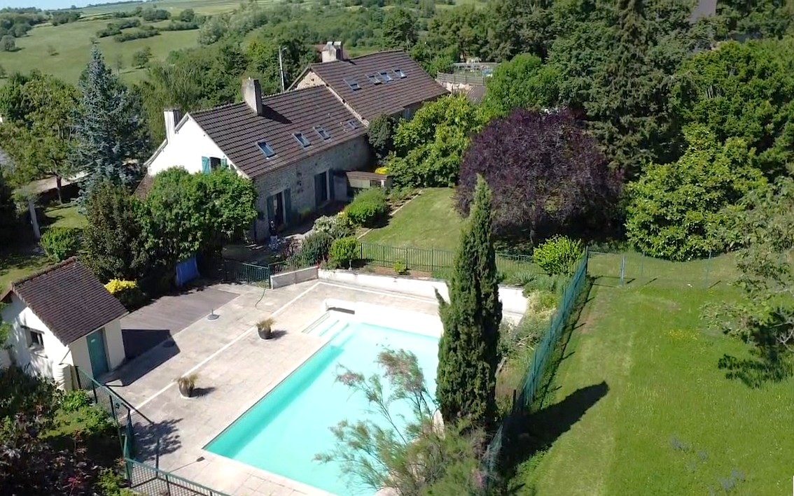 Très belle longère en côte chalonnaise Givry 71640