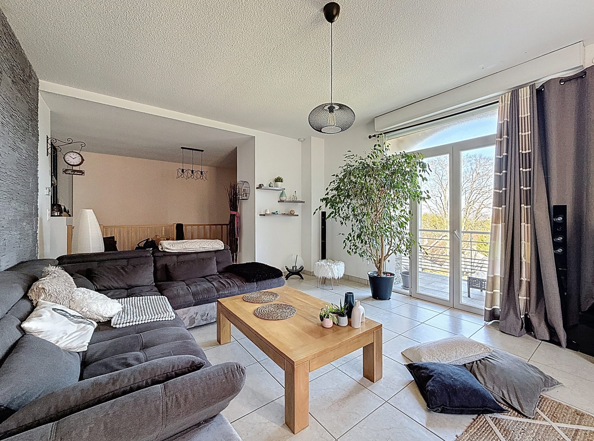 Grand Duplex avec terrasse de 100m2