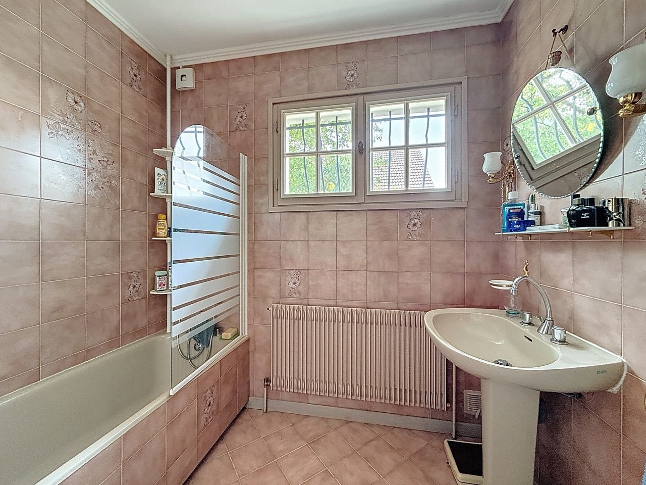 MAISON 150 m2 - 8 PIÈCES - 15 MIN DIJON - Magny-sur-Tille 21110