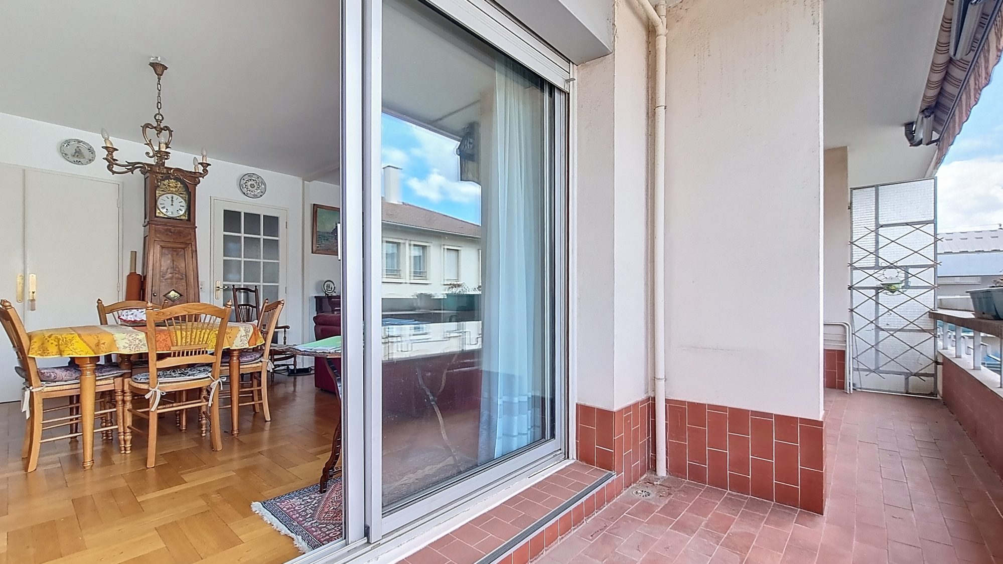 Métro Saxe-Gambetta - Appartement T5 de 120 m² avec terrasse. Possibilité parking en sous sol Lyon 69007