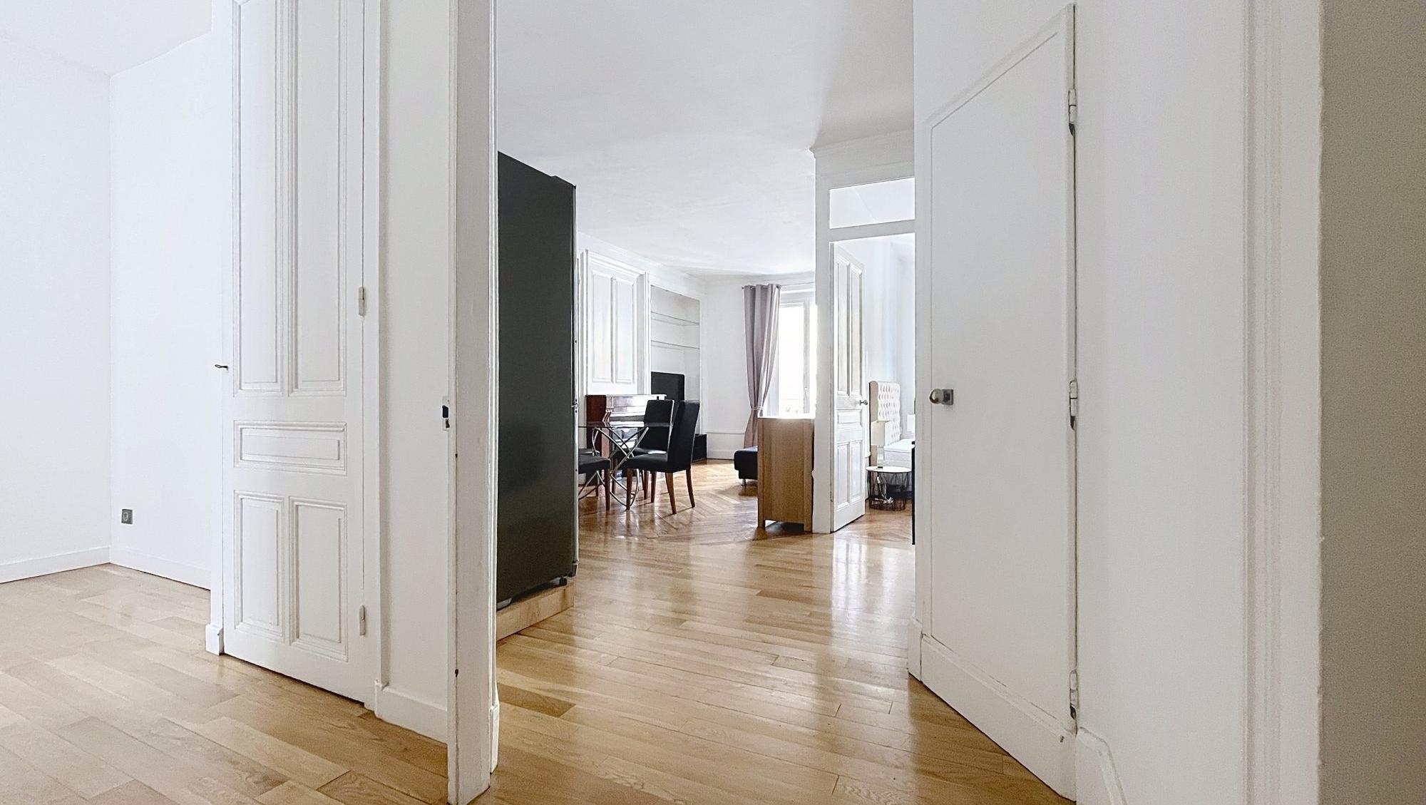 Les Brotteaux - Appartement rénové au dernier étage