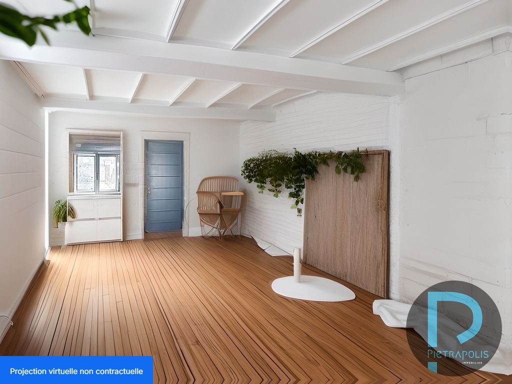 Maison de 95m² - 3 chambres dont une au RDC - Buanderie - Terrain de 70m² Romans 01400