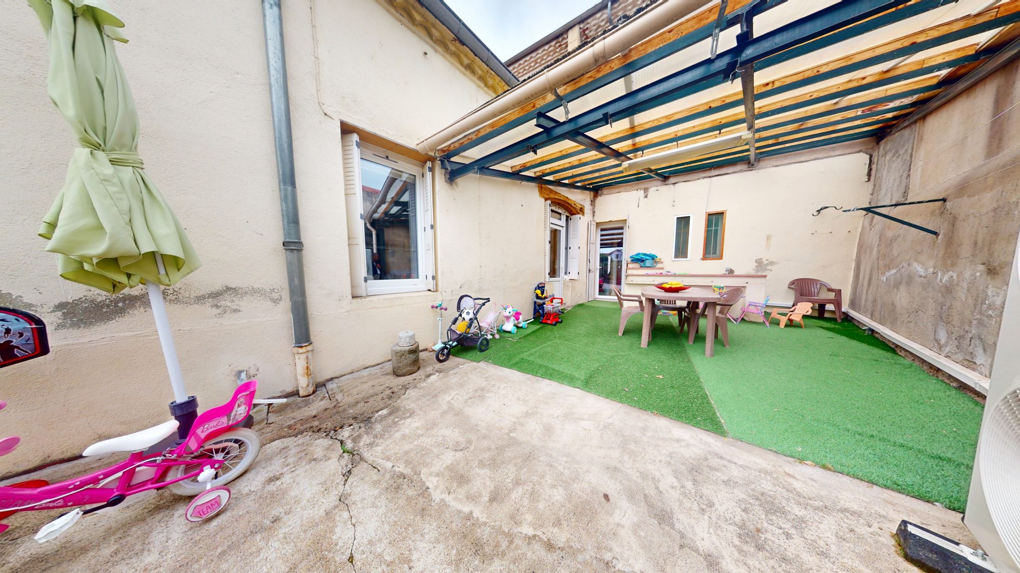 Maison - 6 pièces - 194 m² - Brassac-les-Mines (63570)