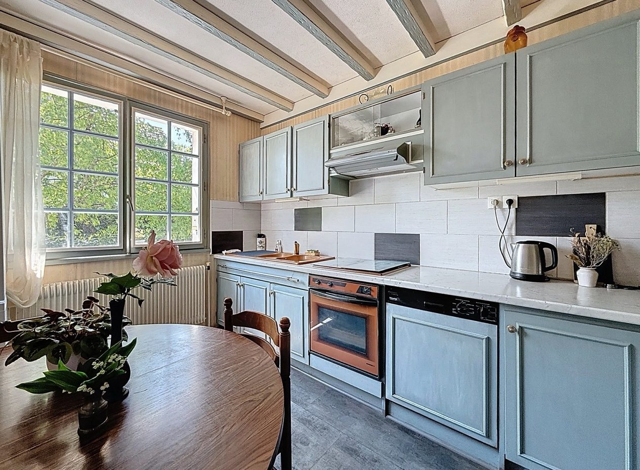 MAISON 150 m2 - 8 PIÈCES - 15 MIN DIJON - Magny-sur-Tille 21110