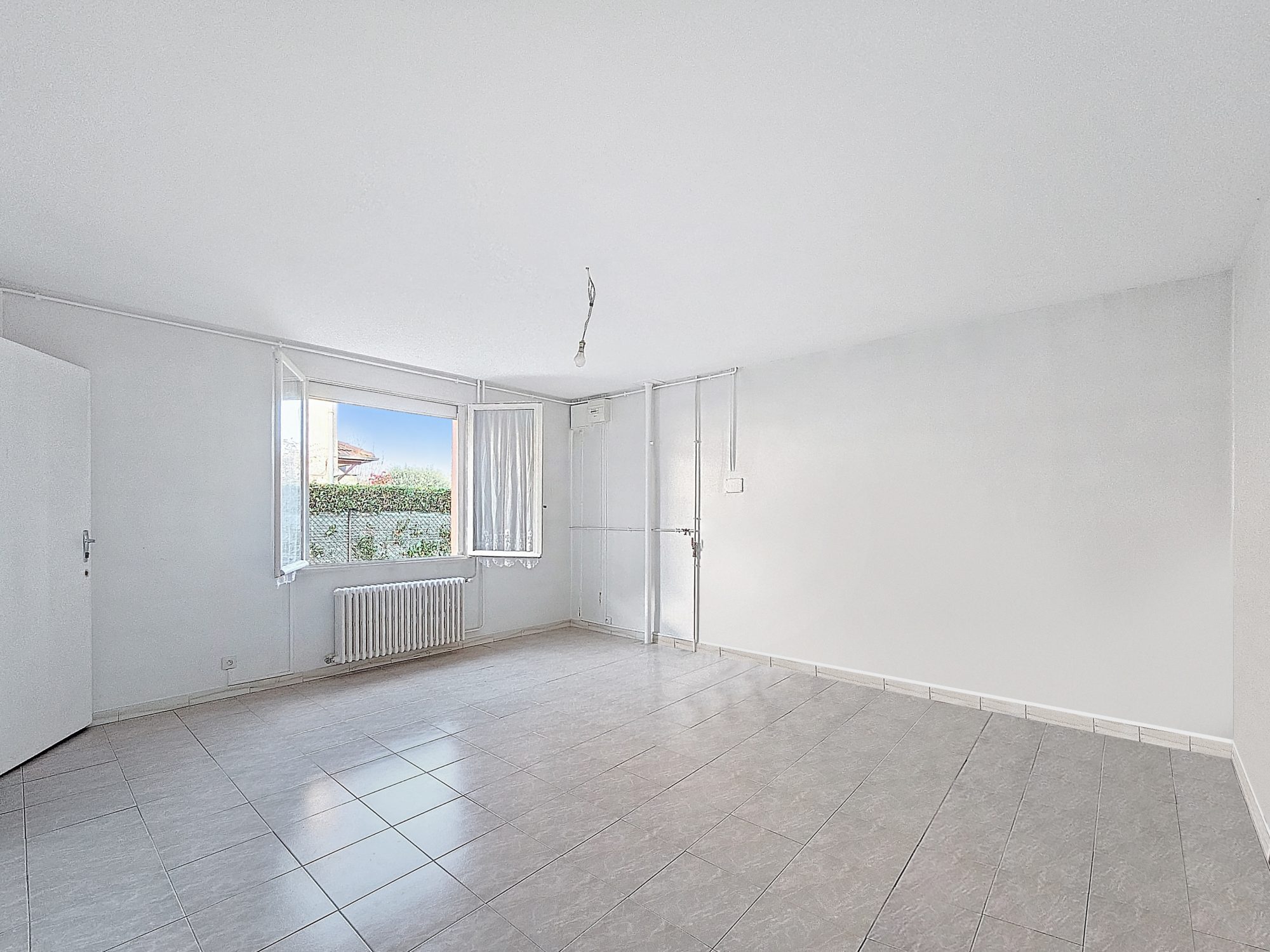 Maison de 195 m² sur un terrain de 800 m² Saint-Pierre-de-Chandieu 69780