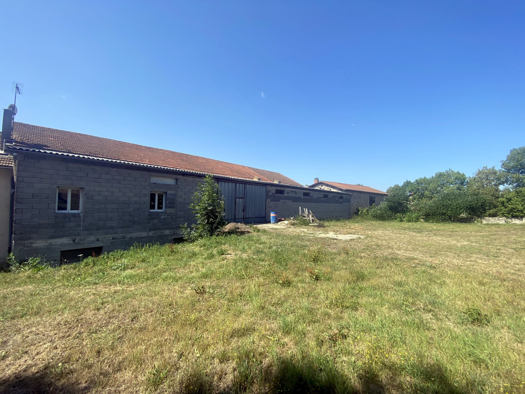 Ferme en pierres sur terrain attenant Chomelix 43500